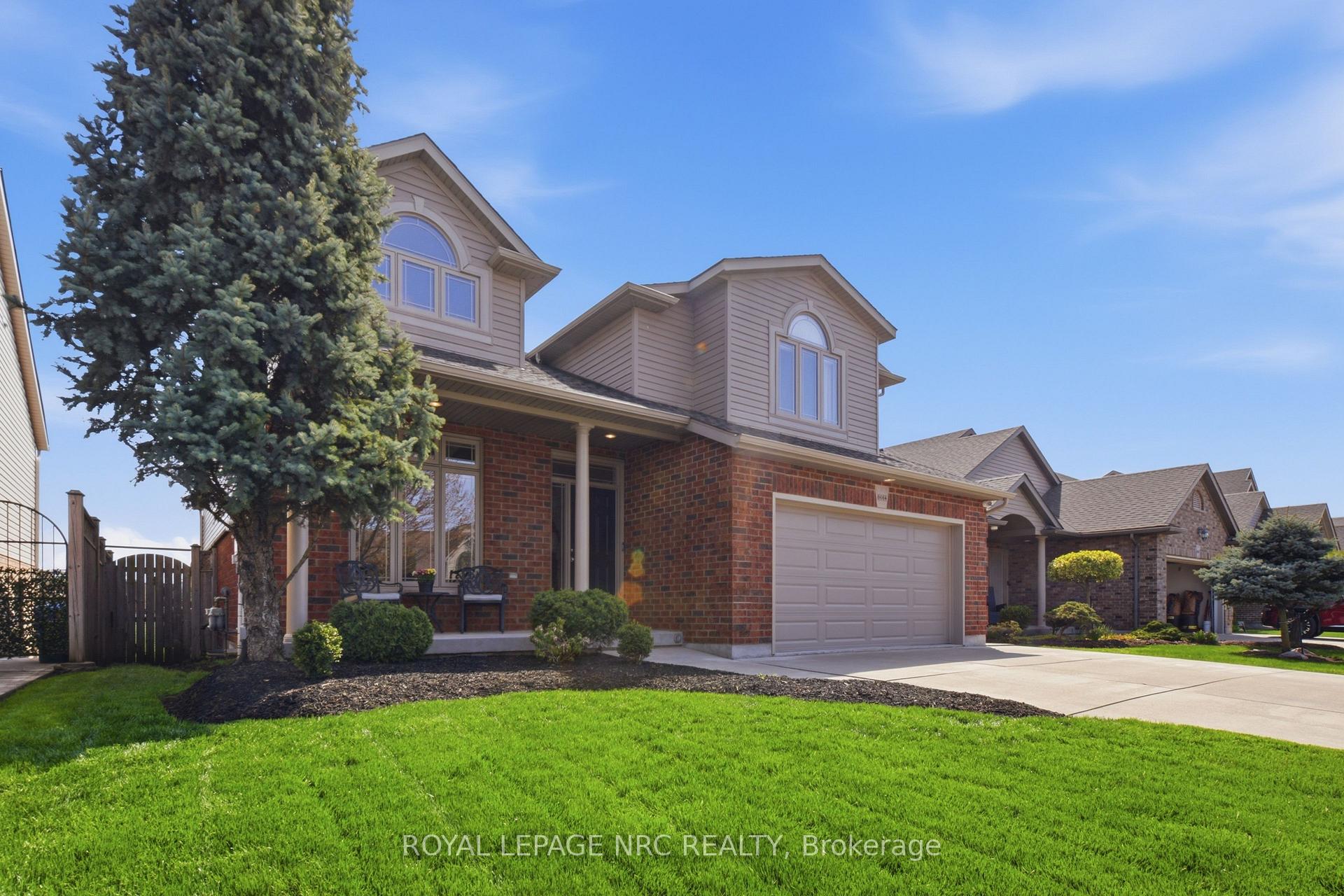 Photo 3 of 8684 McGarry Drive, Niagara Falls, Forestview — HOMEH