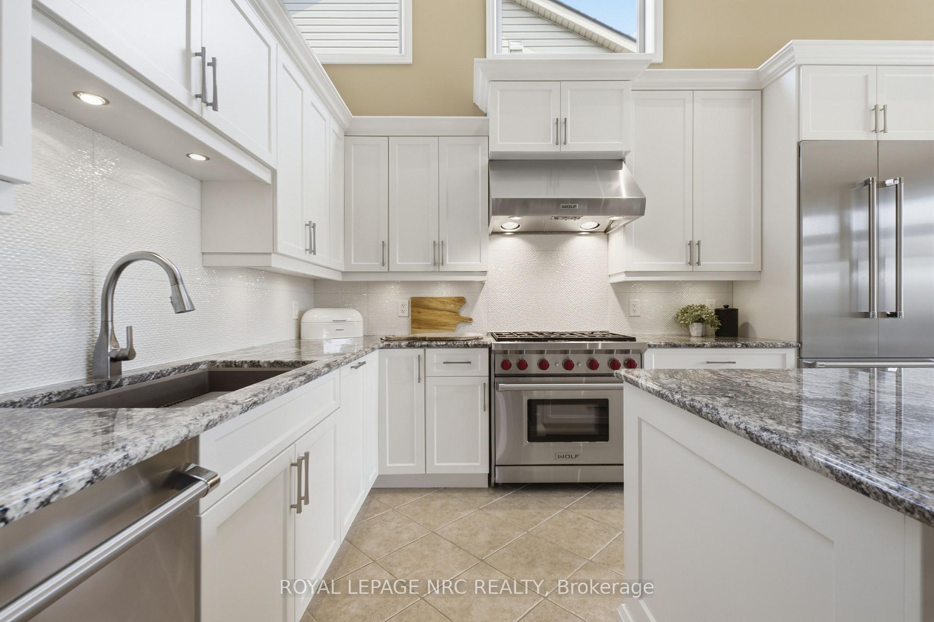 Photo 6 of 8684 McGarry Drive, Niagara Falls, Forestview — HOMEH