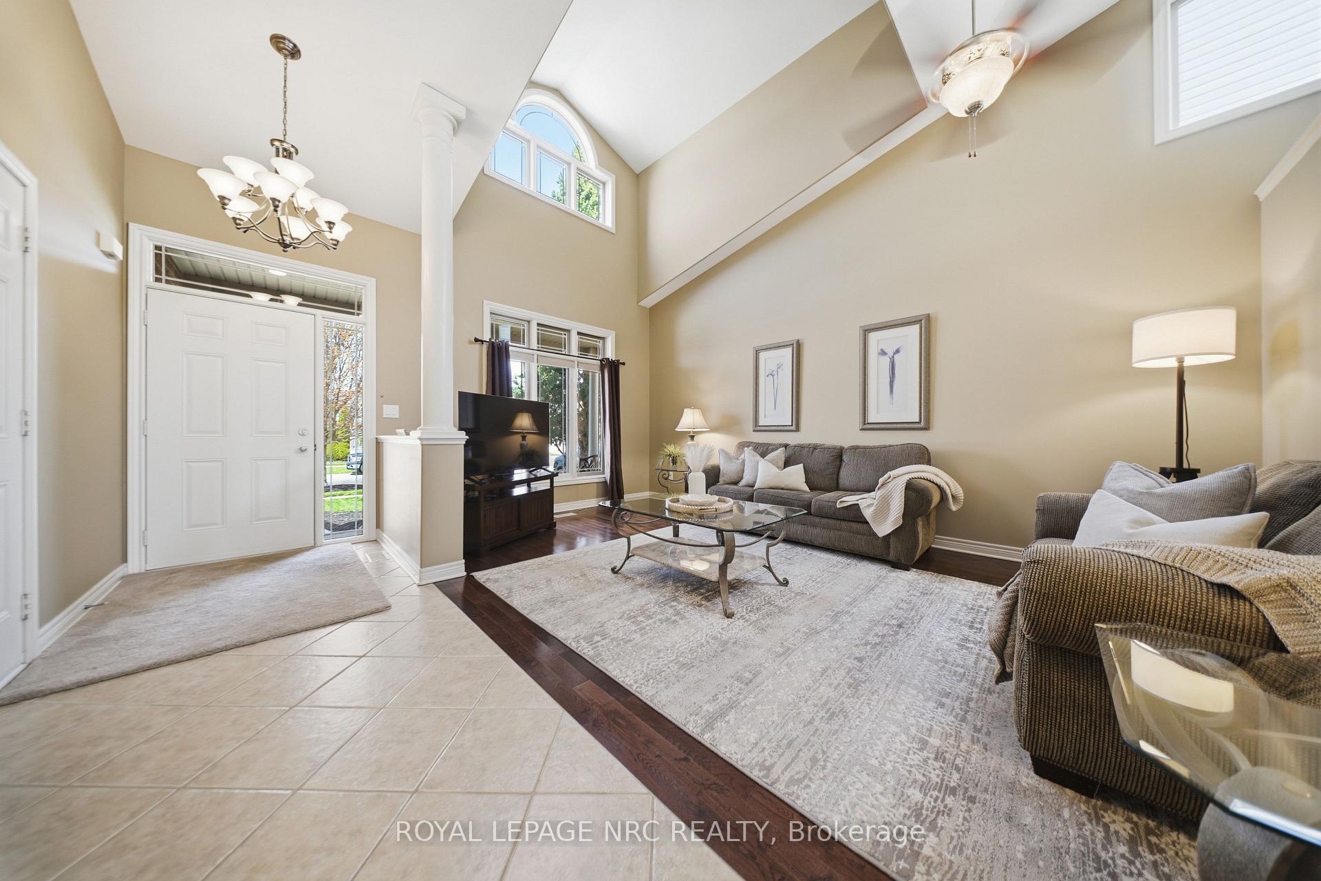 Photo 17 of 8684 McGarry Drive, Niagara Falls, Forestview — HOMEH