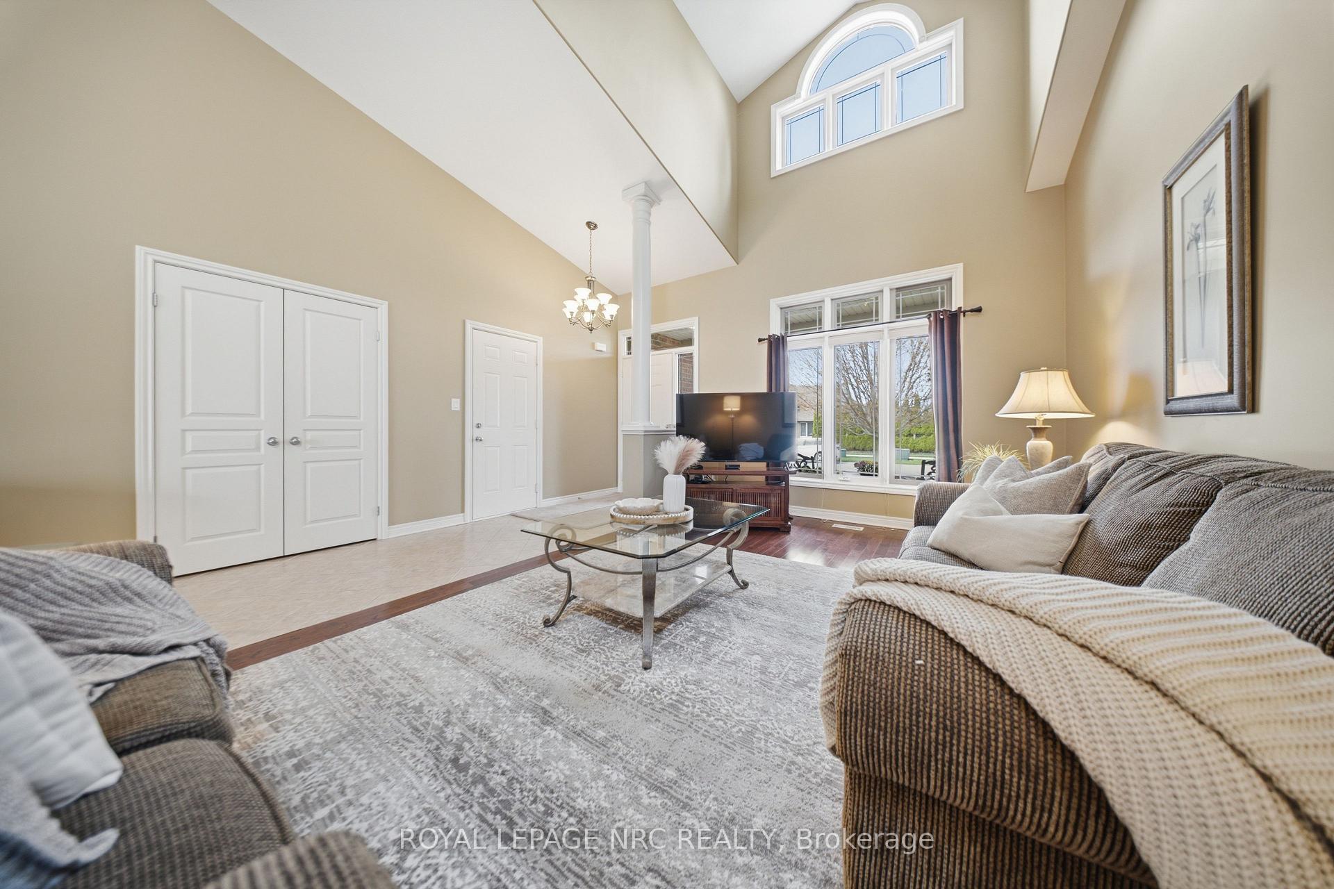 Photo 18 of 8684 McGarry Drive, Niagara Falls, Forestview — HOMEH