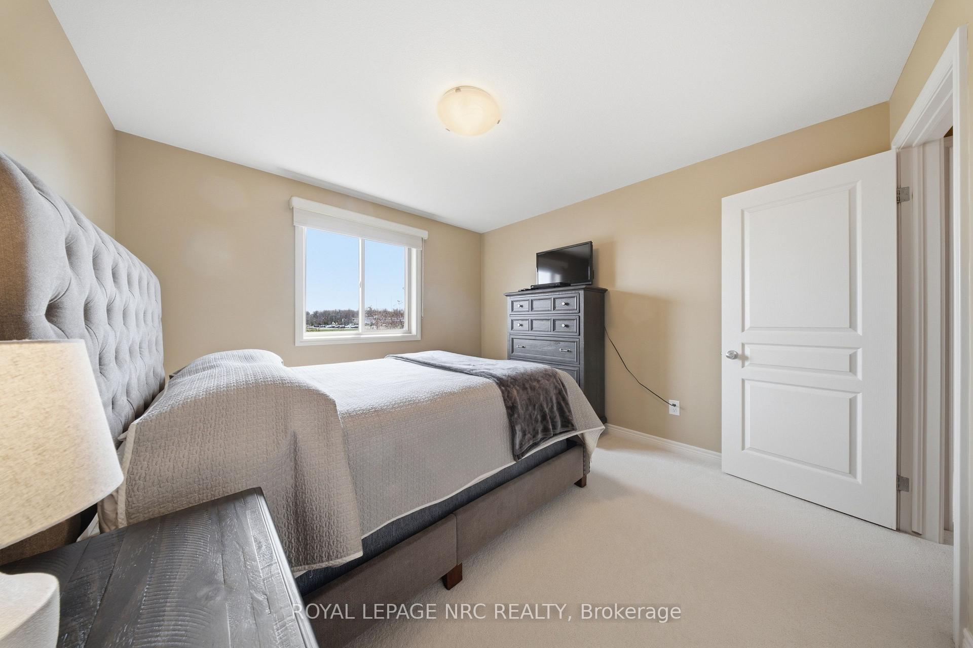 Photo 30 of 8684 McGarry Drive, Niagara Falls, Forestview — HOMEH