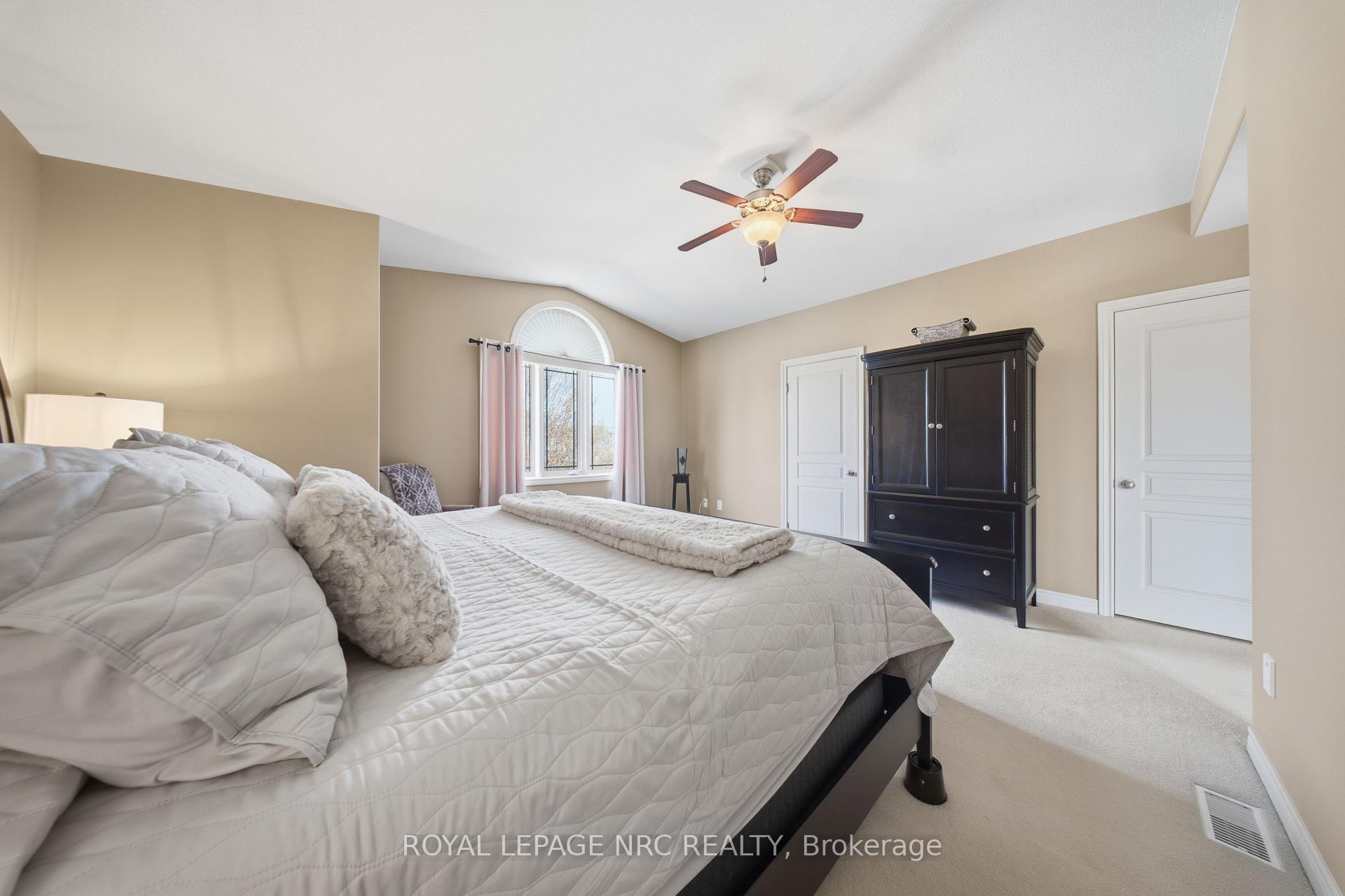 Photo 31 of 8684 McGarry Drive, Niagara Falls, Forestview — HOMEH