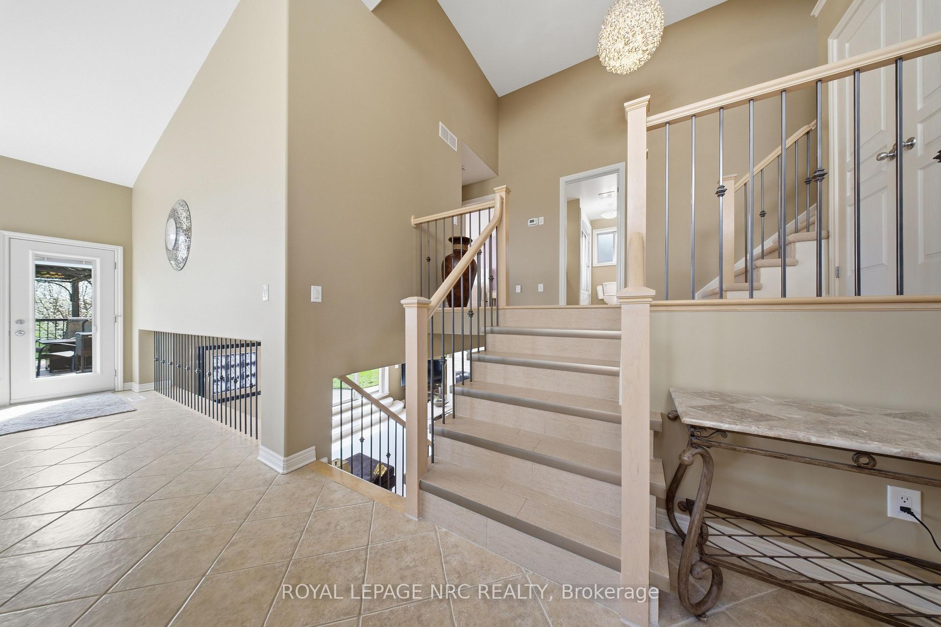 Photo 32 of 8684 McGarry Drive, Niagara Falls, Forestview — HOMEH