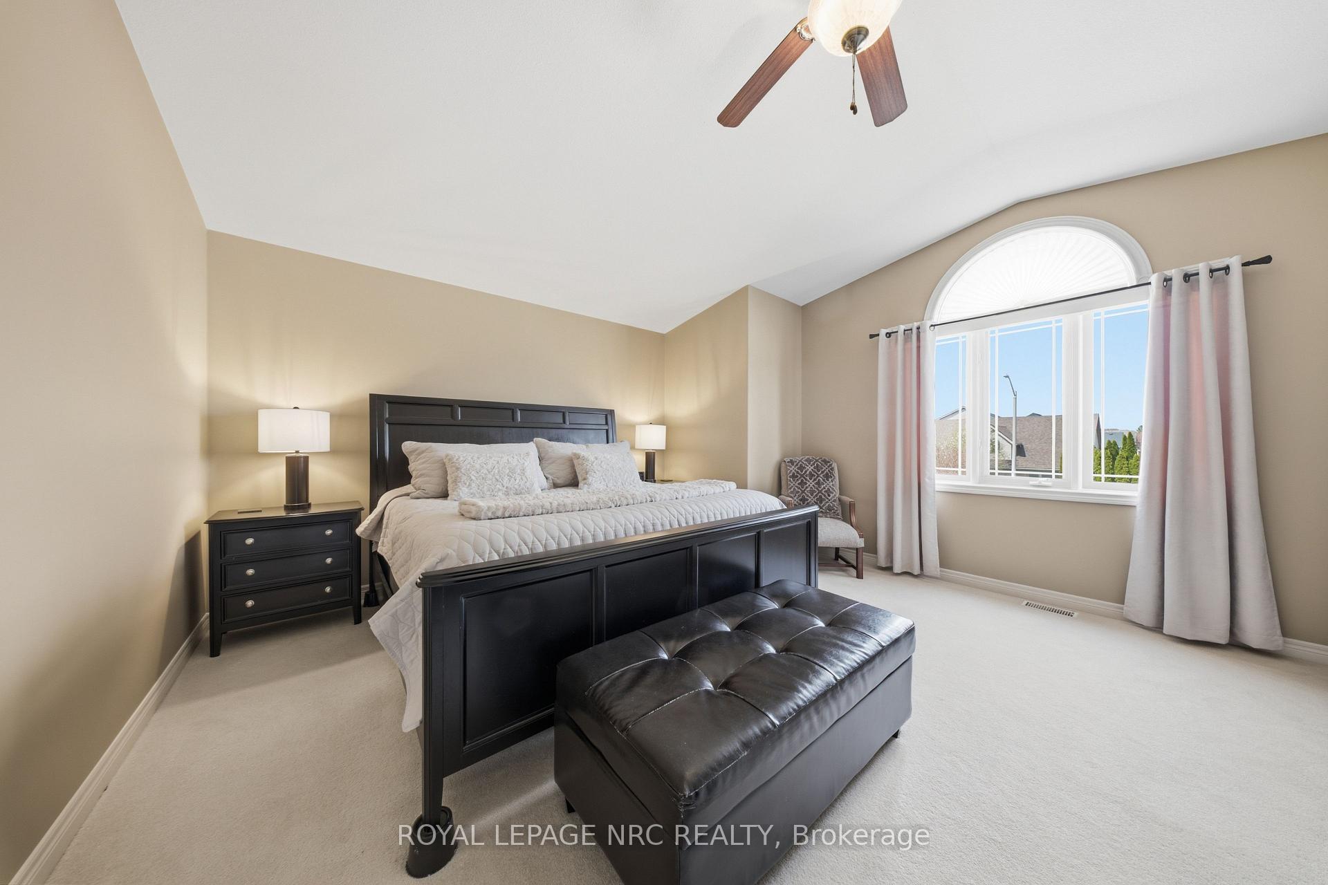 Photo 35 of 8684 McGarry Drive, Niagara Falls, Forestview — HOMEH