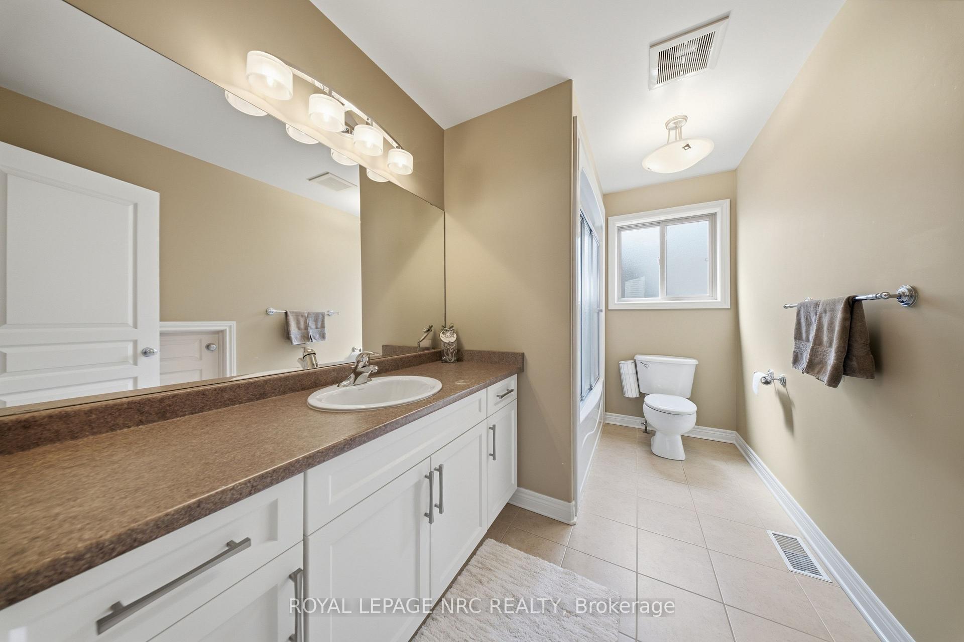 Photo 37 of 8684 McGarry Drive, Niagara Falls, Forestview — HOMEH