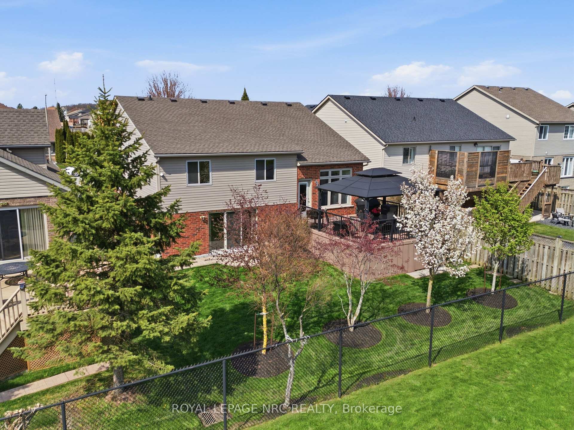 Photo 47 of 8684 McGarry Drive, Niagara Falls, Forestview — HOMEH