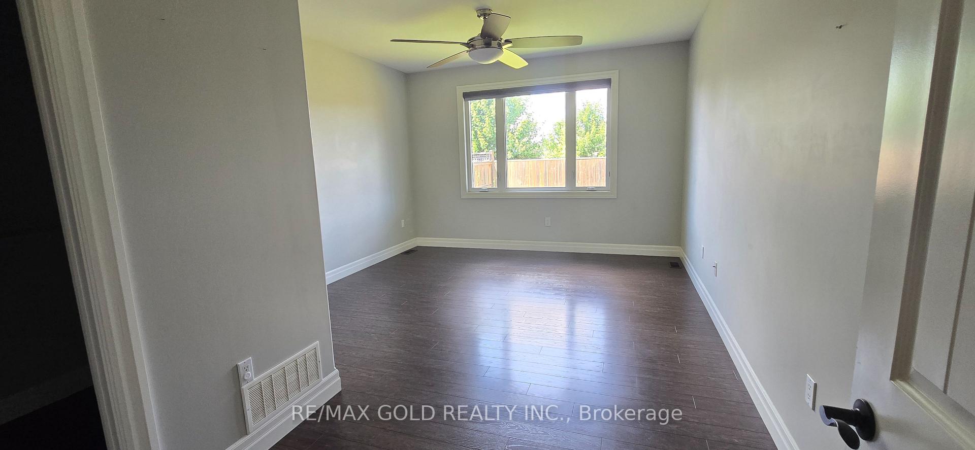 Photo 10 of 52 Ambrosia Terrace, Quinte West, Murray Ward — HOMEH