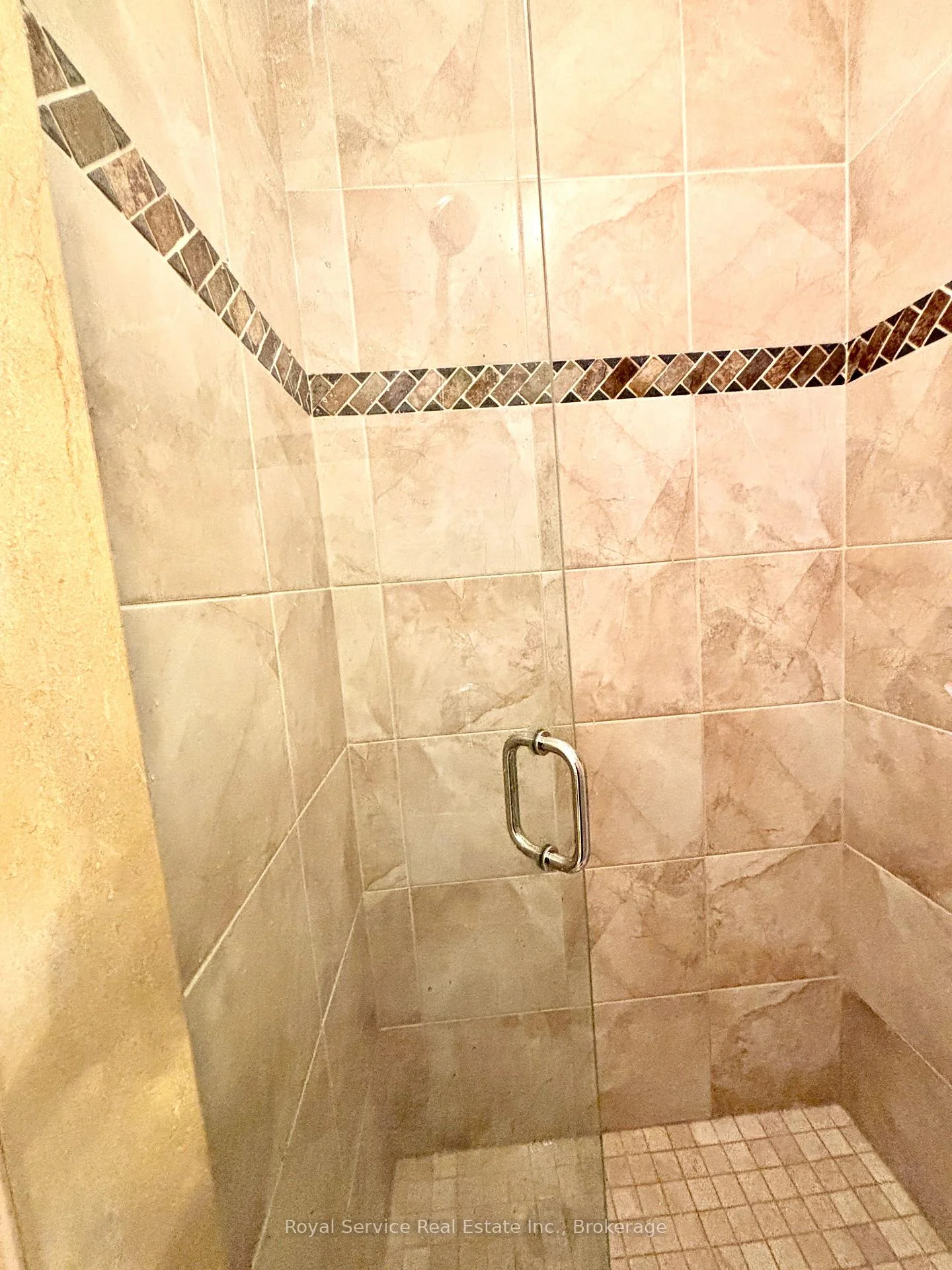 Photo 20 of 1221 Ashland Drive, Cobourg — HOMEH