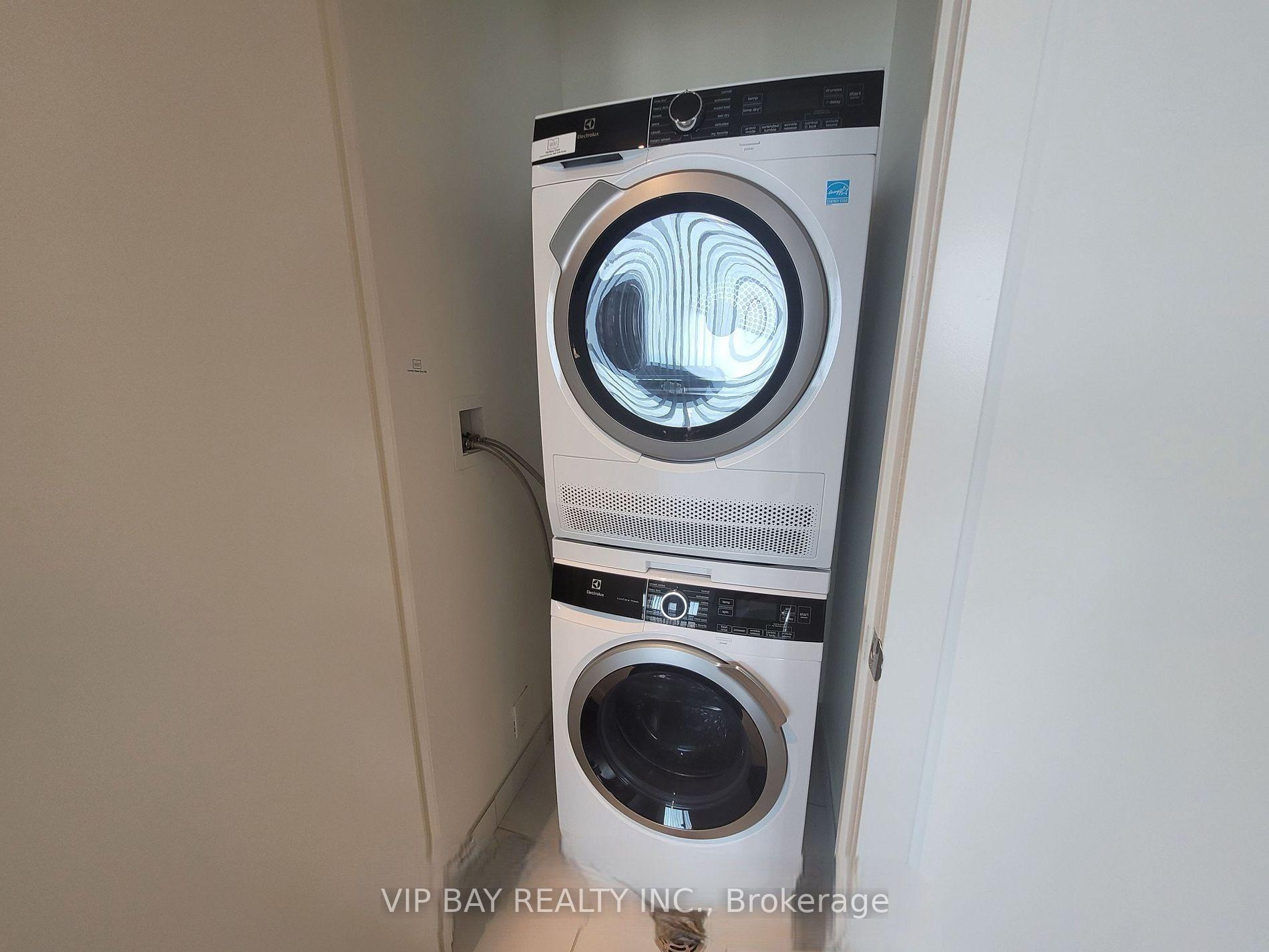 Photo 6 of Unit 5505, 138 Downes Street, Toronto, Waterfront Communities — HOMEH