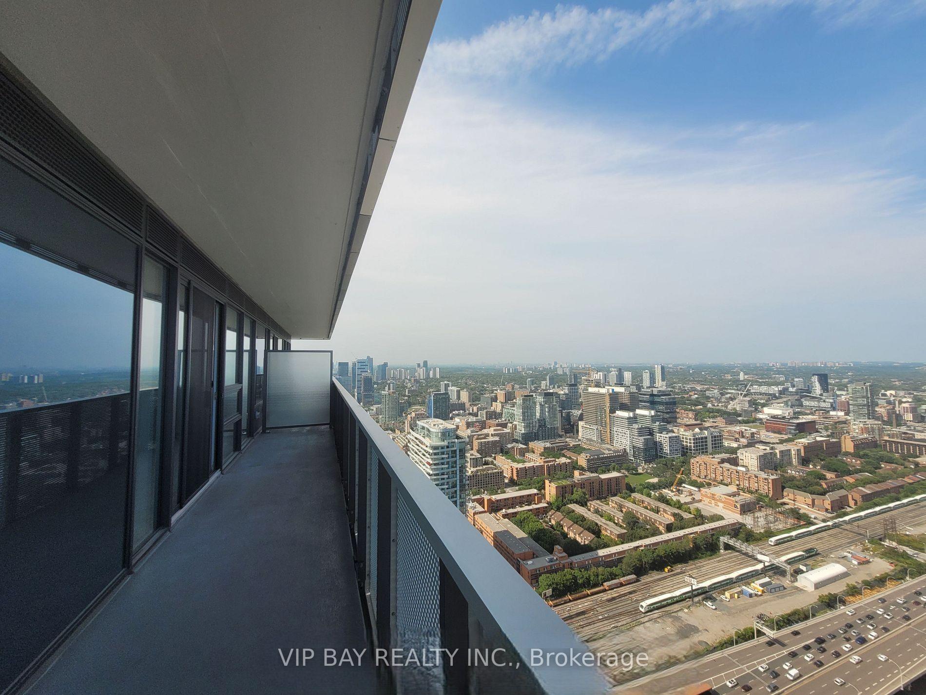 Photo 9 of Unit 5505, 138 Downes Street, Toronto, Waterfront Communities — HOMEH