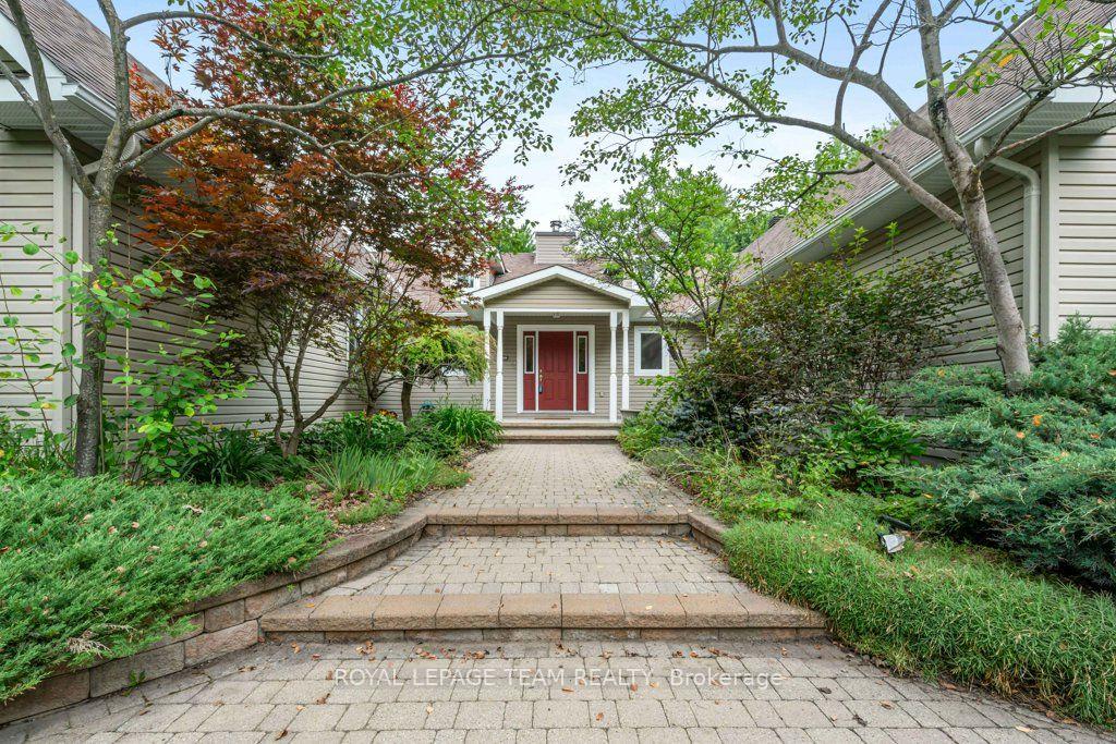 Photo 2 of 6485 Waddion Drive, Ottawa, Greely — HOMEH