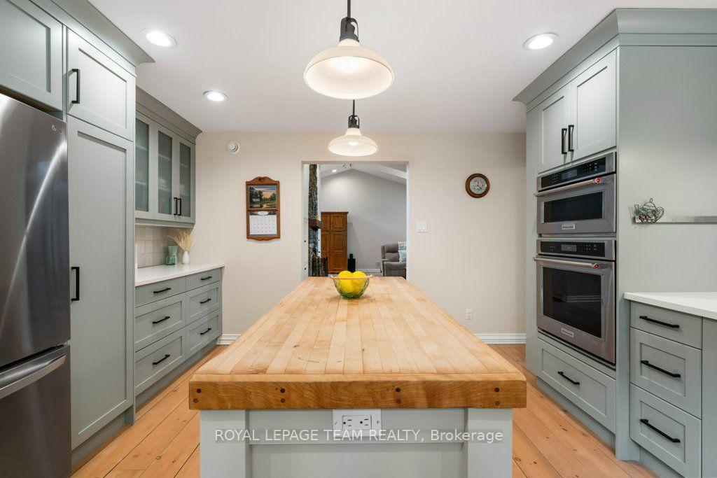 Photo 15 of 6485 Waddion Drive, Ottawa, Greely — HOMEH