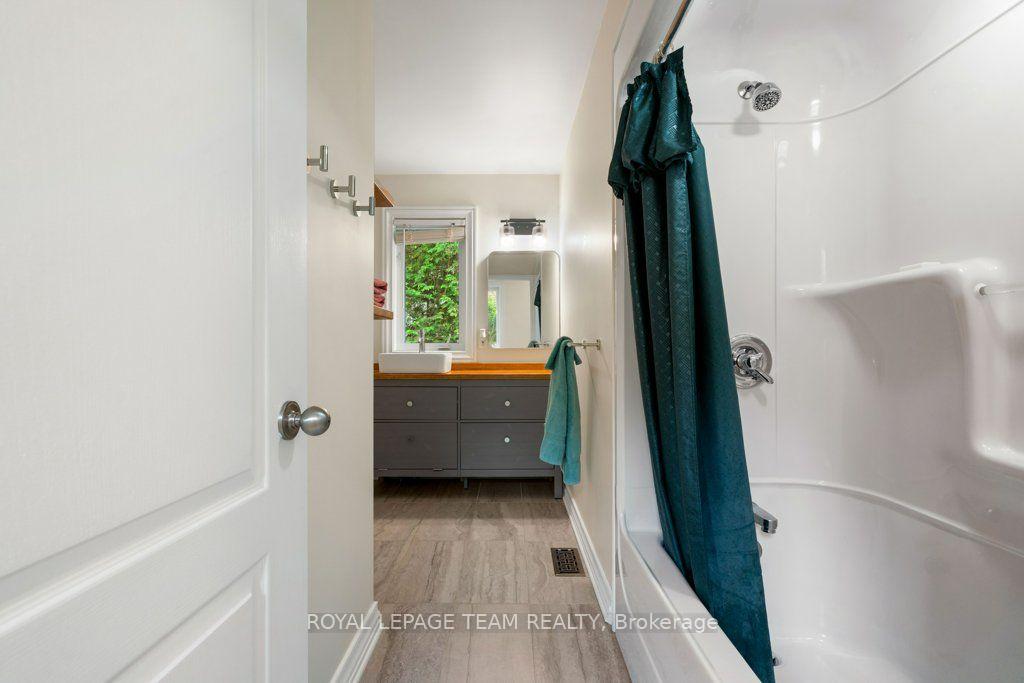 Photo 30 of 6485 Waddion Drive, Ottawa, Greely — HOMEH