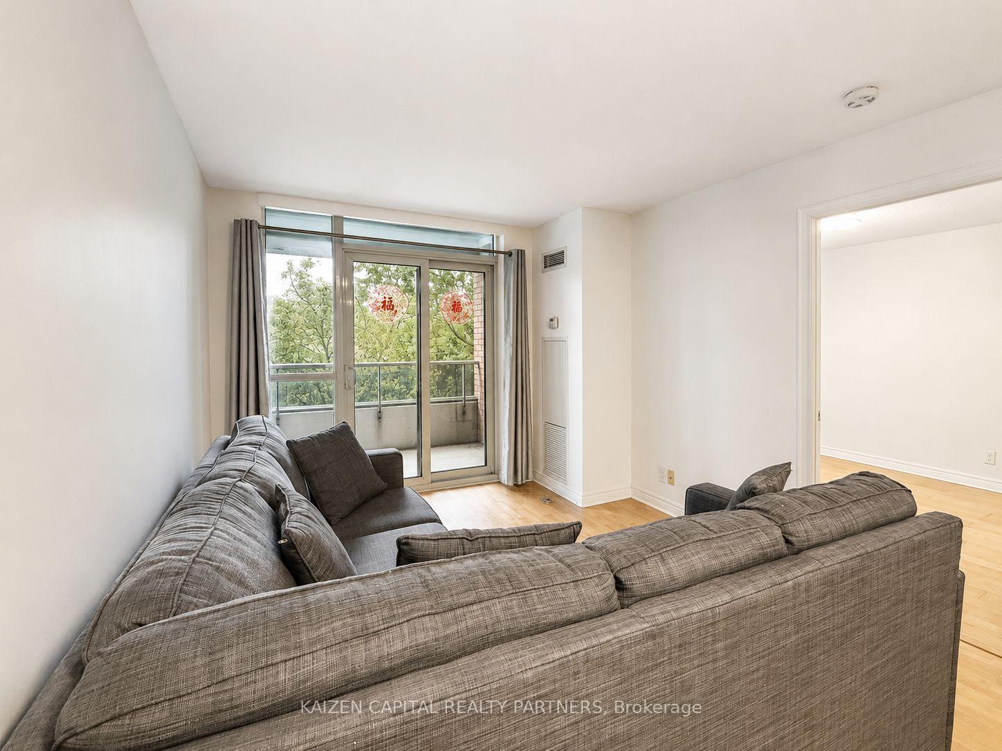 Photo 7 of Unit 231, 33 Cox Boulevard, Markham, Unionville — HOMEH