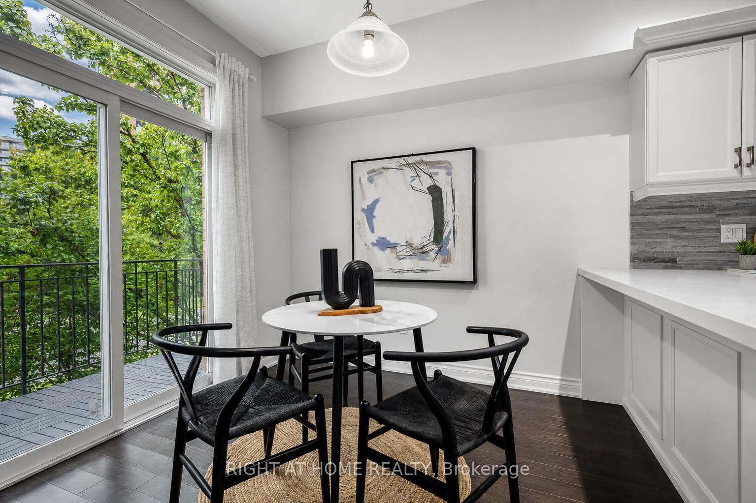 Photo 9 of Unit 204, 23 Observatory Lane, Richmond Hill, Observatory — HOMEH