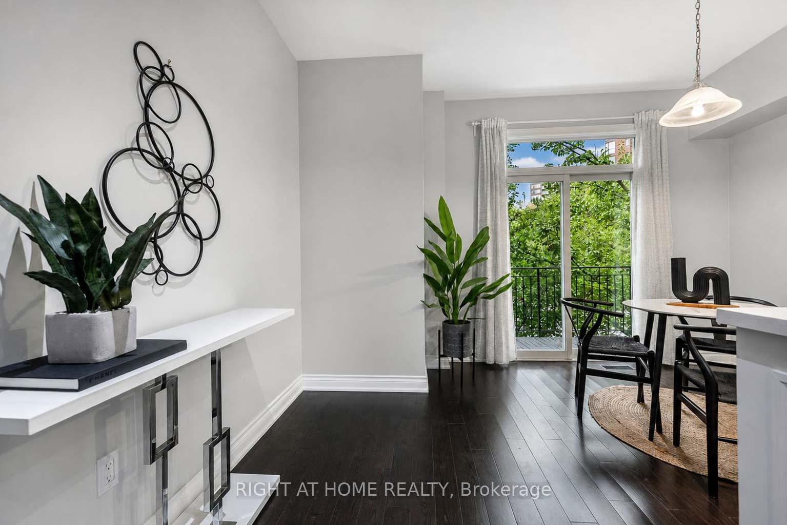 Photo 10 of Unit 204, 23 Observatory Lane, Richmond Hill, Observatory — HOMEH