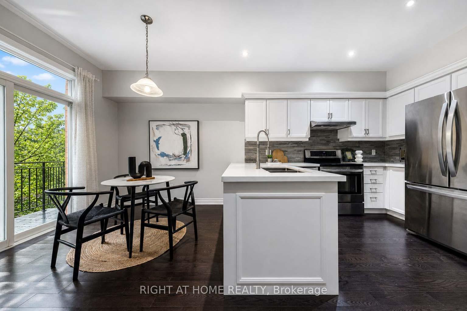 Photo 11 of Unit 204, 23 Observatory Lane, Richmond Hill, Observatory — HOMEH