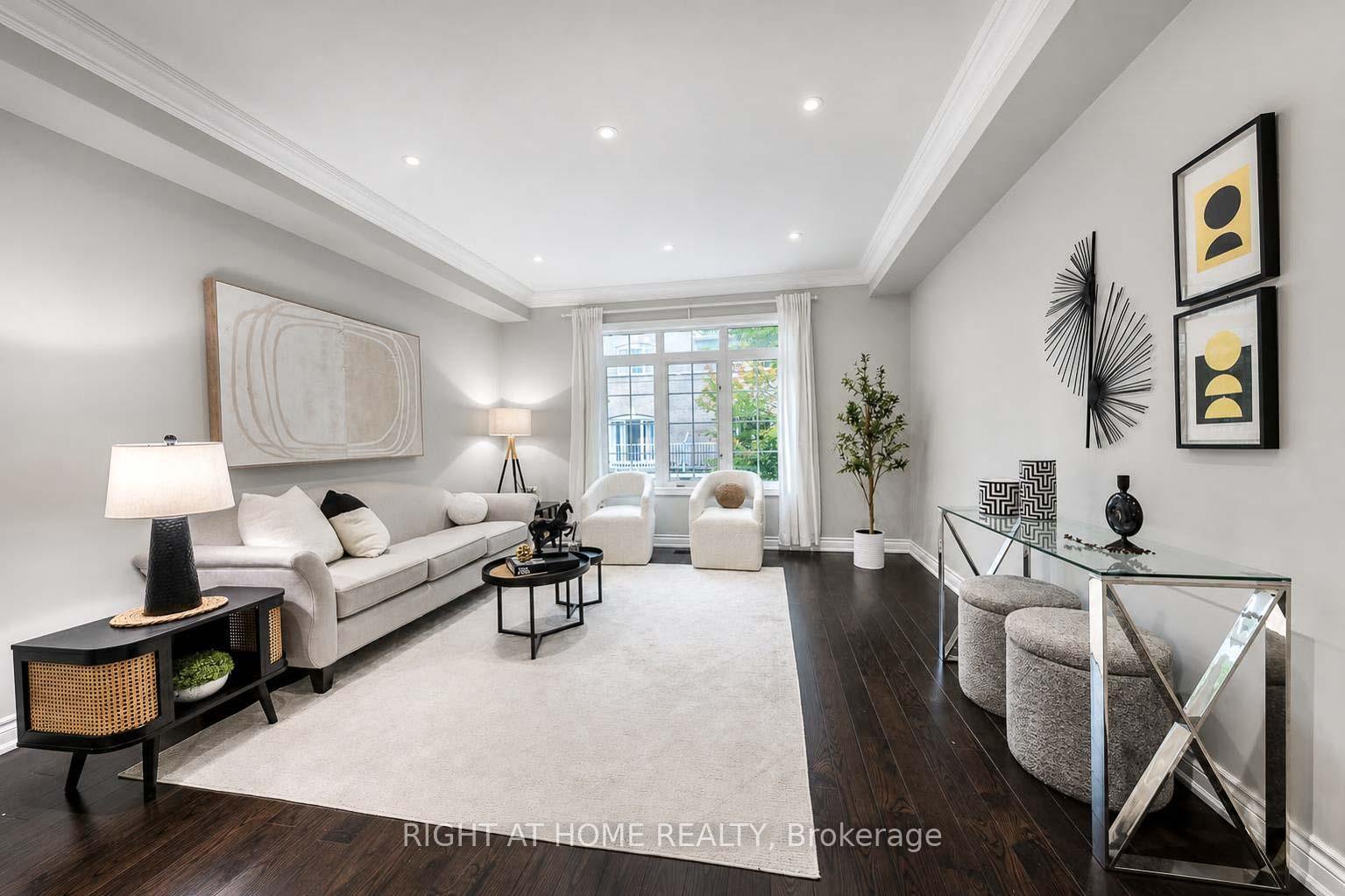 Photo 13 of Unit 204, 23 Observatory Lane, Richmond Hill, Observatory — HOMEH