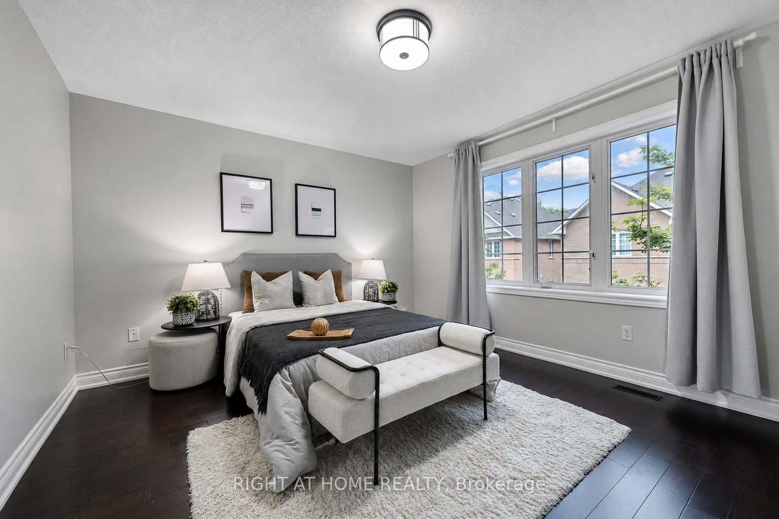 Photo 25 of Unit 204, 23 Observatory Lane, Richmond Hill, Observatory — HOMEH