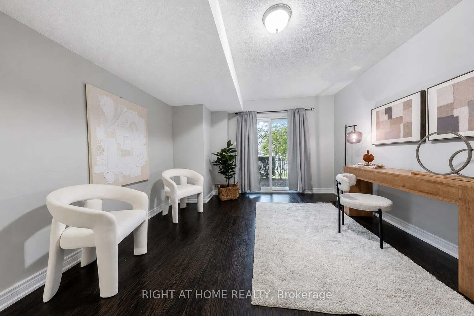 Photo 33 of Unit 204, 23 Observatory Lane, Richmond Hill, Observatory — HOMEH