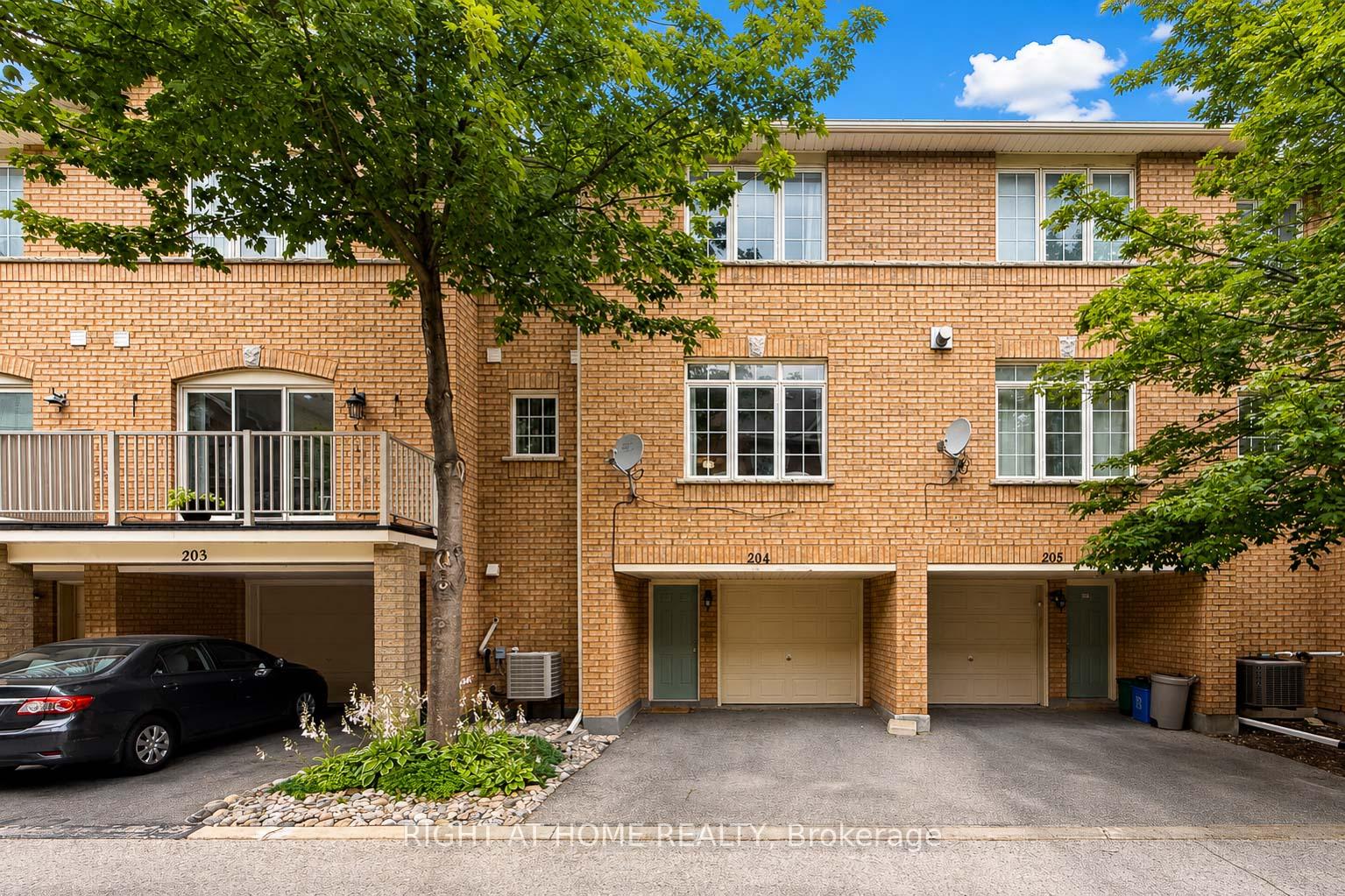 Photo 40 of Unit 204, 23 Observatory Lane, Richmond Hill, Observatory — HOMEH