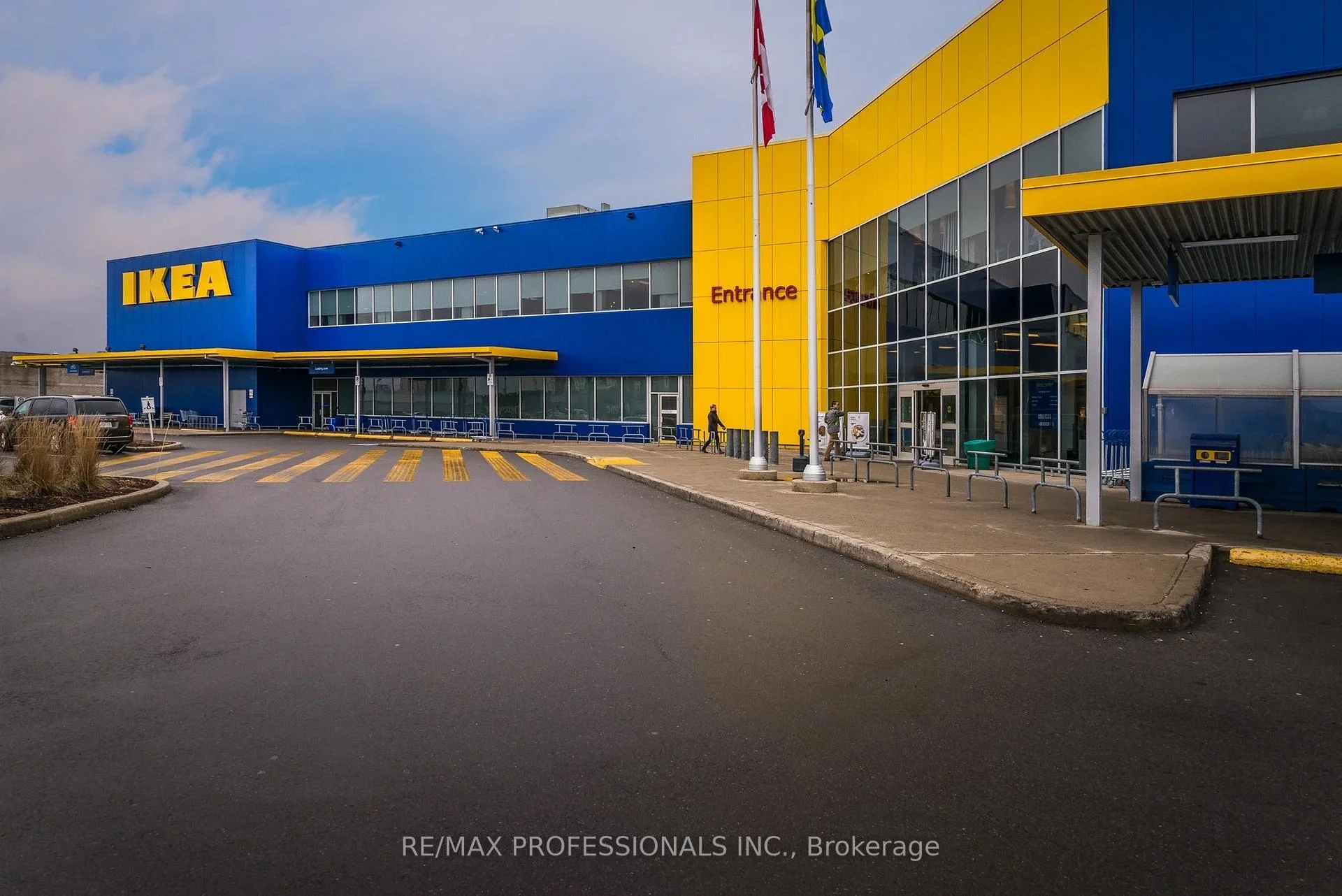 Photo 18 of Unit LOWER, 1327 Royal Drive, Burlington, Mountainside — HOMEH
