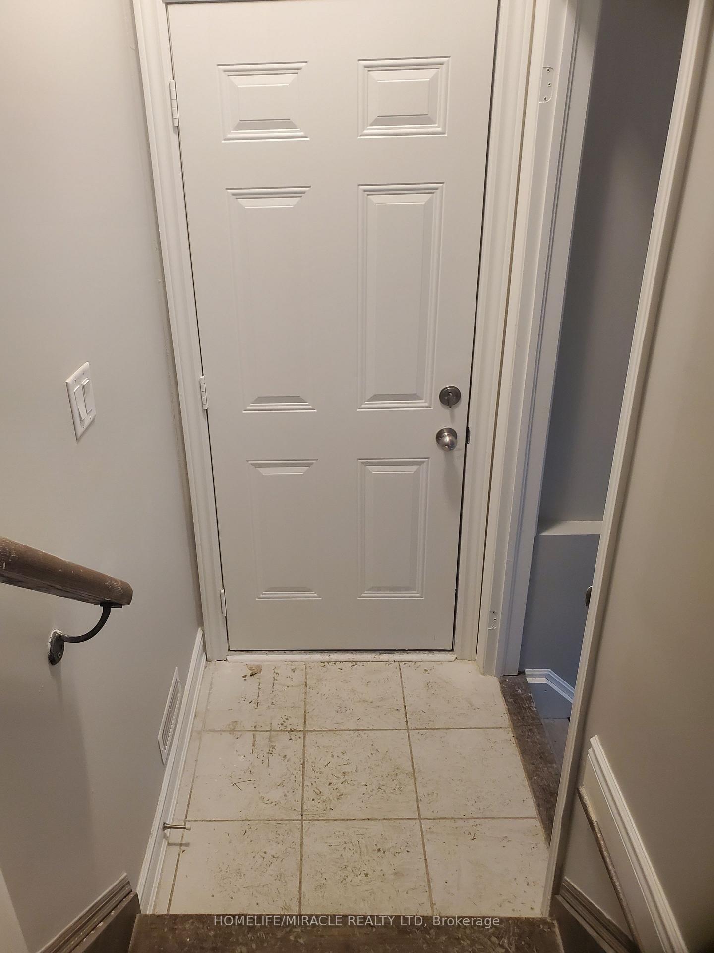 Photo 2 of 18 Bachelor Street, Brampton, Northwest Brampton — HOMEH