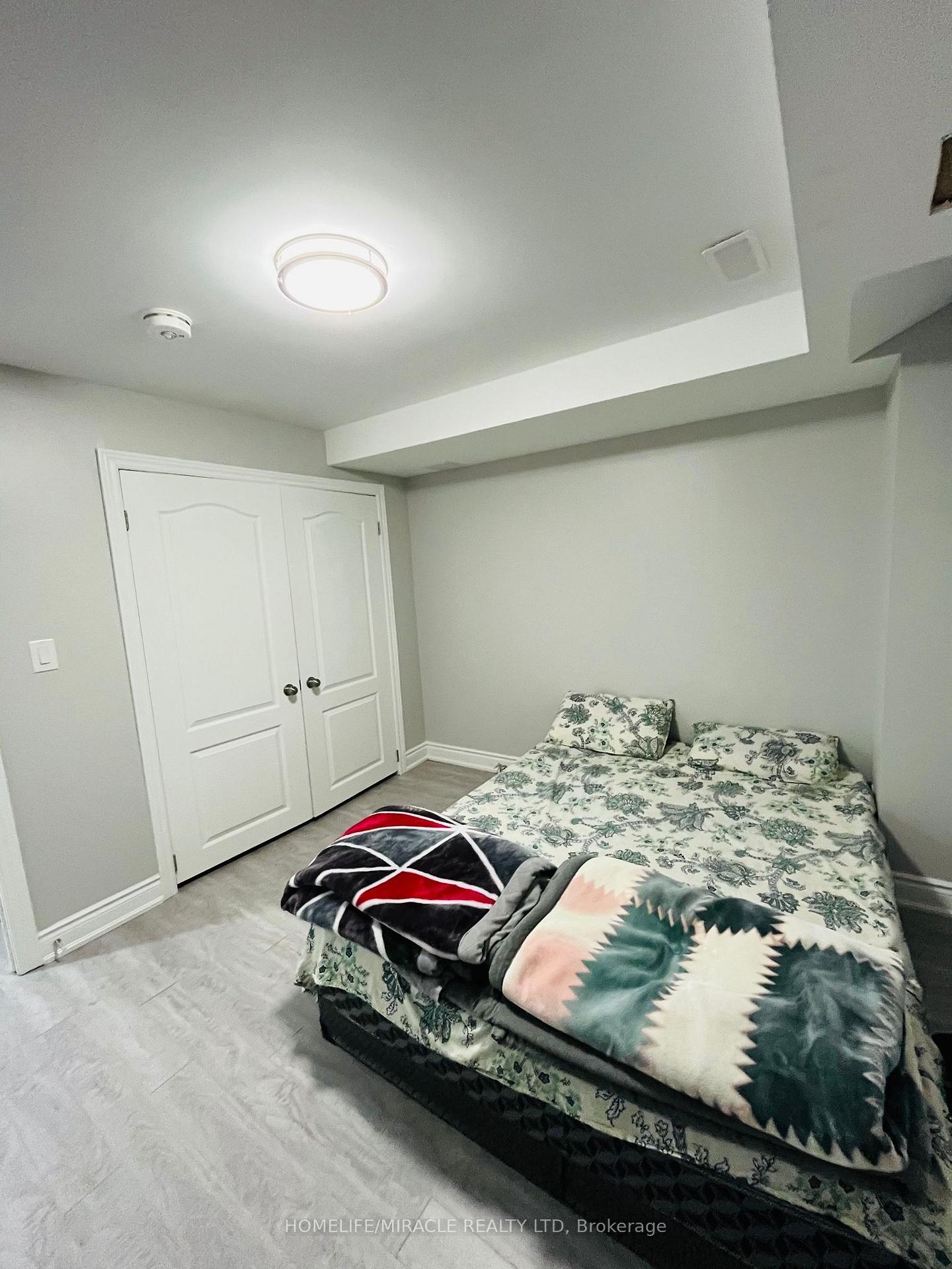 Photo 19 of 18 Bachelor Street, Brampton, Northwest Brampton — HOMEH