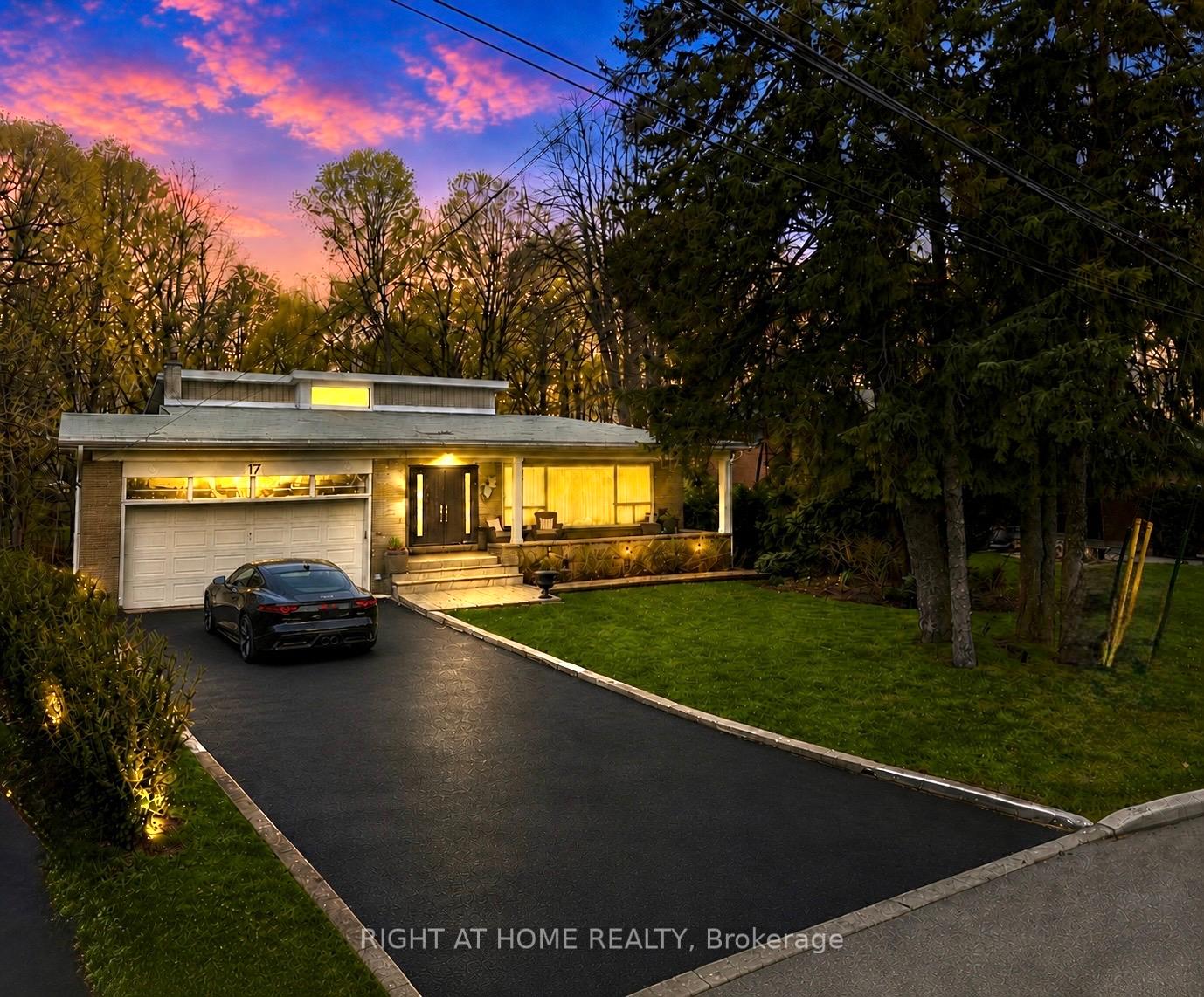Photo 1 of 17 Denmark Crescent, North York, Westminster-Branson — HOMEH