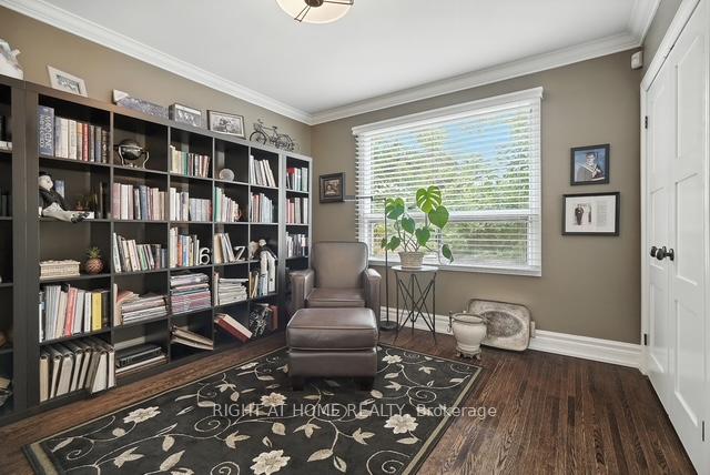 Photo 11 of 17 Denmark Crescent, North York, Westminster-Branson — HOMEH