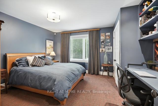 Photo 12 of 17 Denmark Crescent, North York, Westminster-Branson — HOMEH