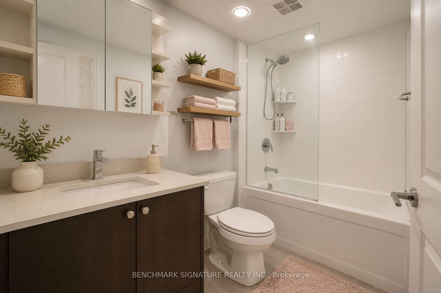 Photo 4 of Unit 315E, 8110 Birchmount Road, Markham, Unionville — HOMEH