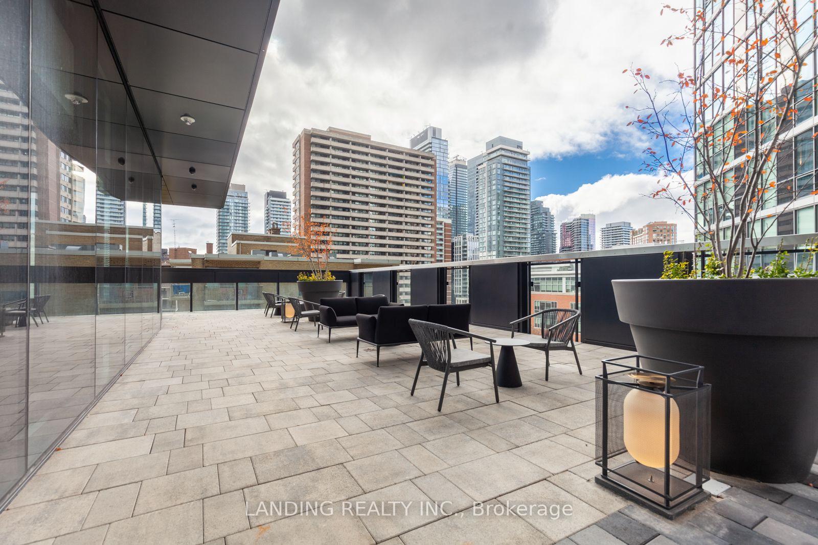 Photo 15 of Unit 2112, 55 Charles Street E, Toronto, Church-Yonge Corridor — HOMEH