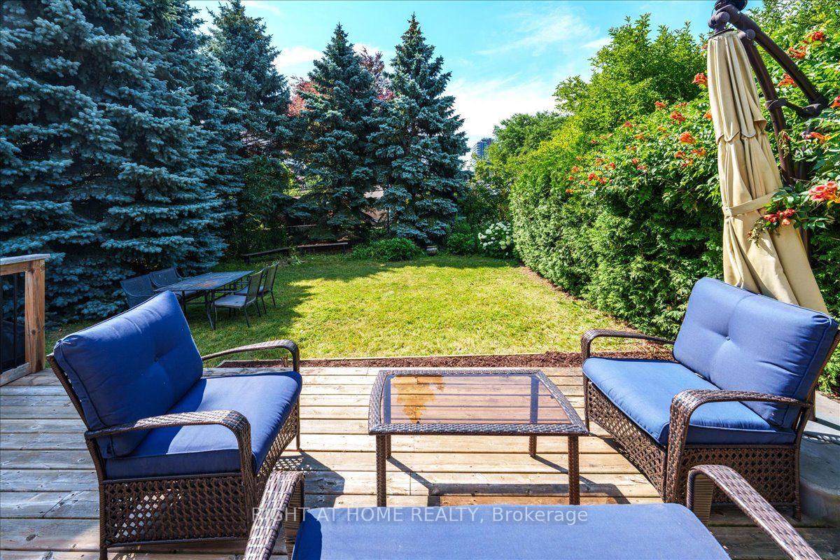 Photo 48 of 90 Renault Crescent, Etobicoke, Humber Heights — HOMEH