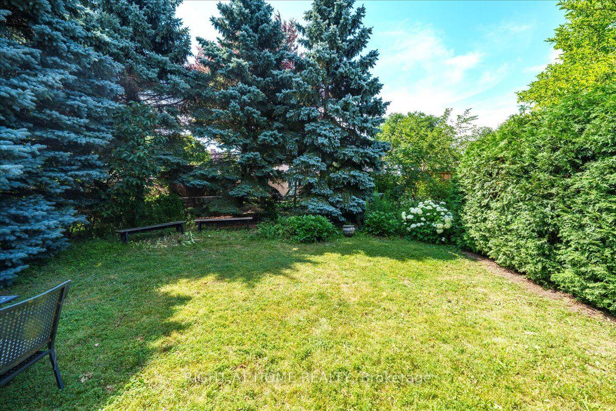 Photo 49 of 90 Renault Crescent, Etobicoke, Humber Heights — HOMEH