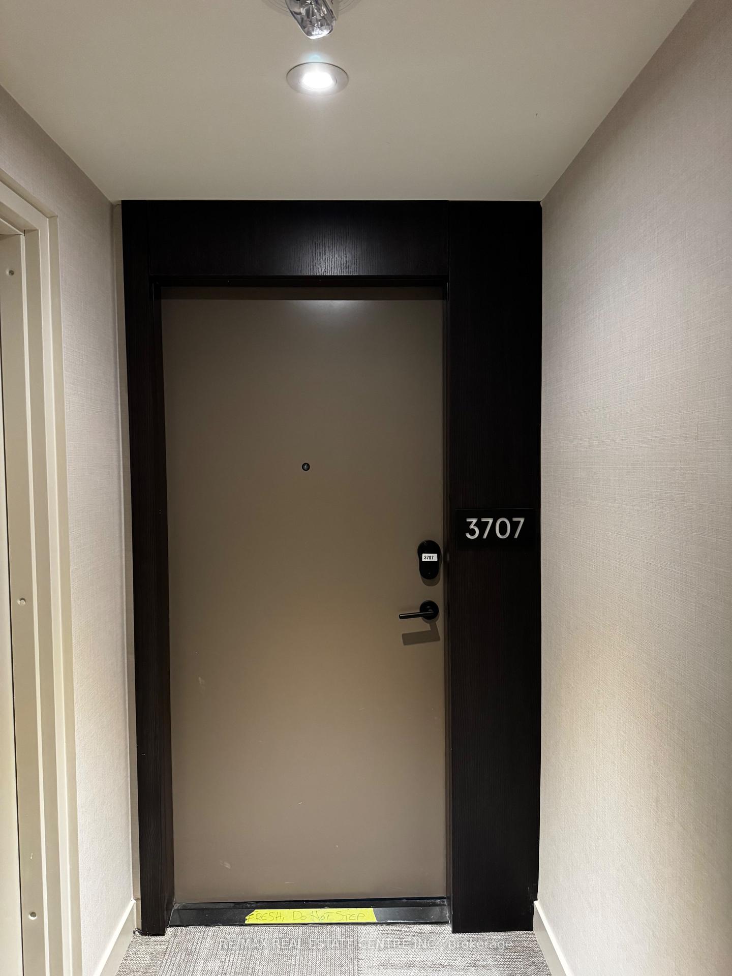 Photo 5 of Unit 3707, 4015 The Exchange, Mississauga, City Centre — HOMEH
