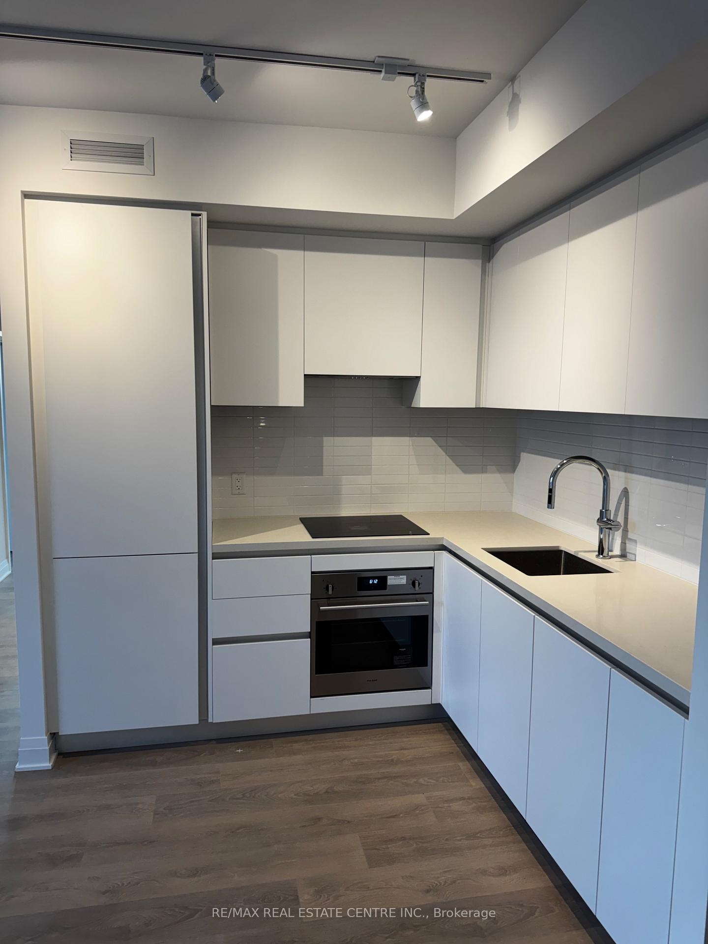 Photo 10 of Unit 3707, 4015 The Exchange, Mississauga, City Centre — HOMEH