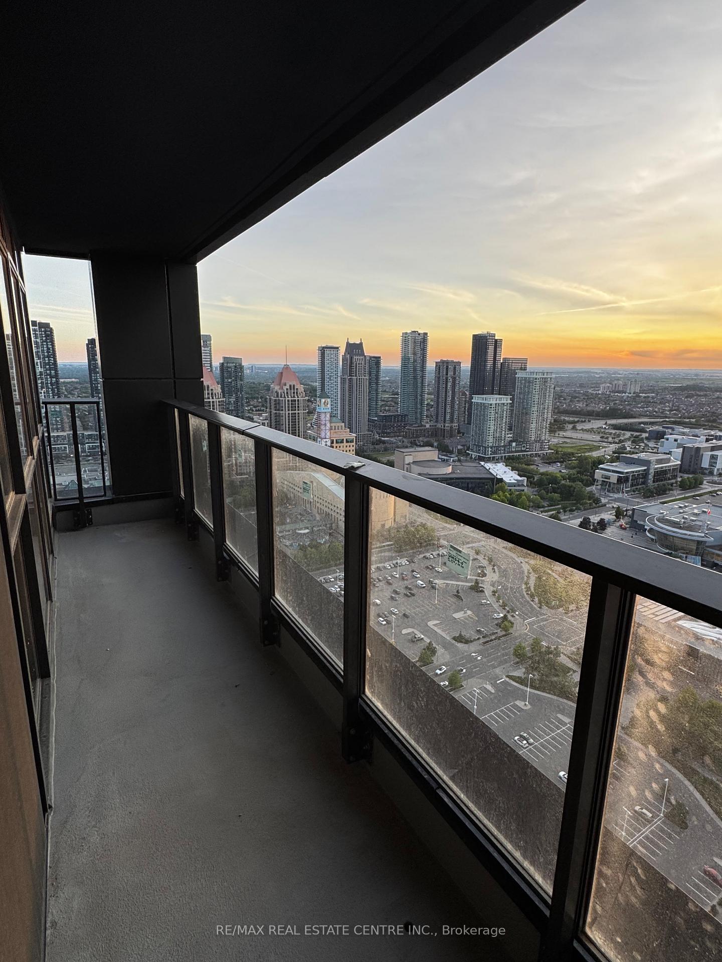 Photo 13 of Unit 3707, 4015 The Exchange, Mississauga, City Centre — HOMEH