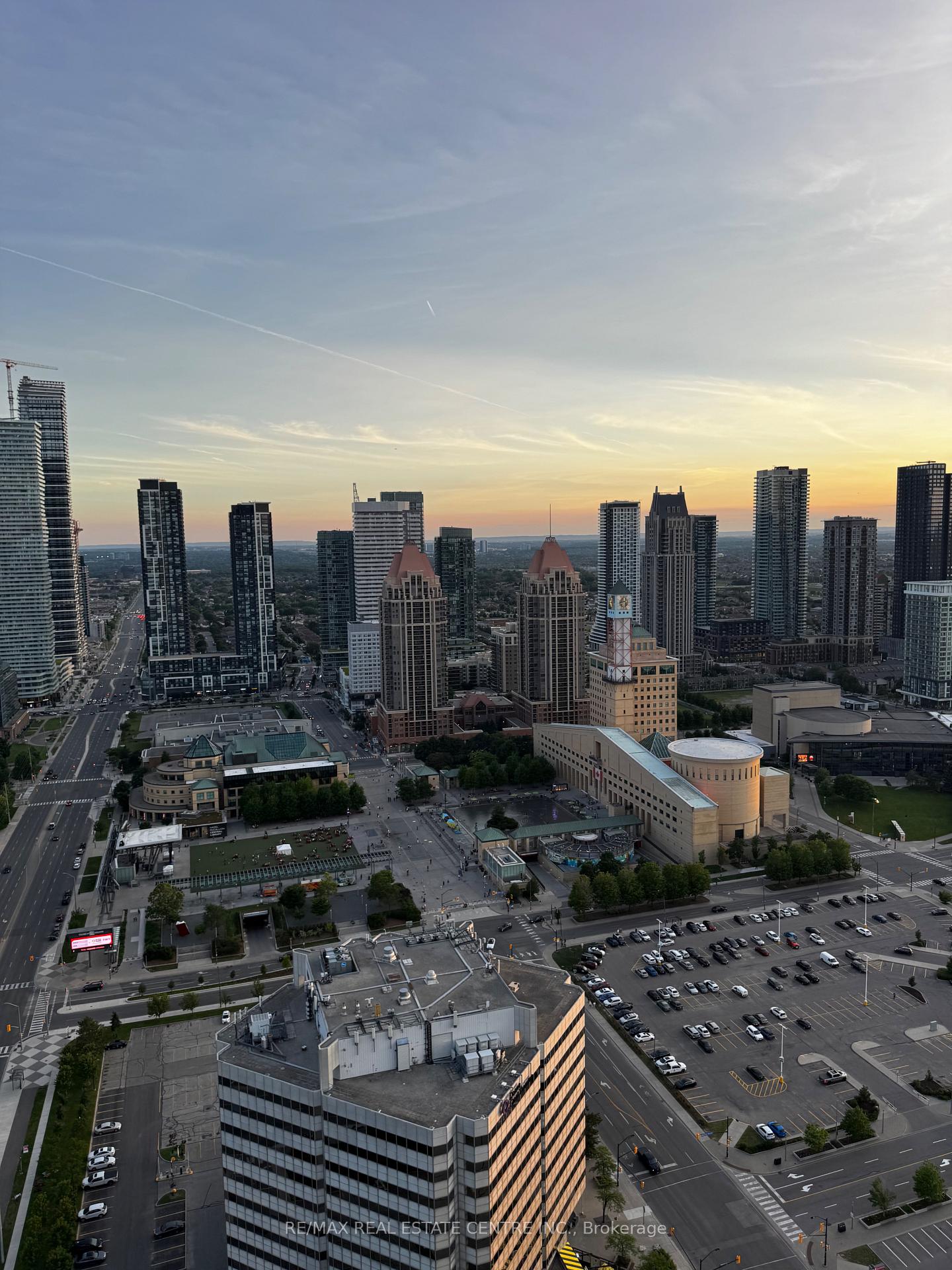 Photo 25 of Unit 3707, 4015 The Exchange, Mississauga, City Centre — HOMEH