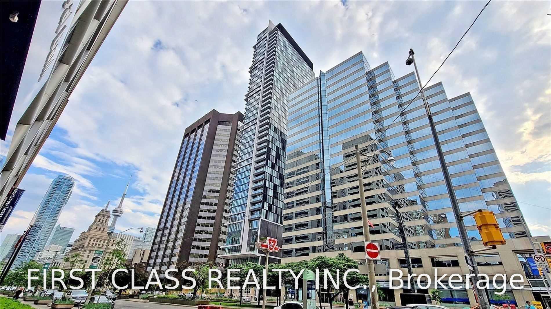 Front of Unit 1901, 426 University Avenue