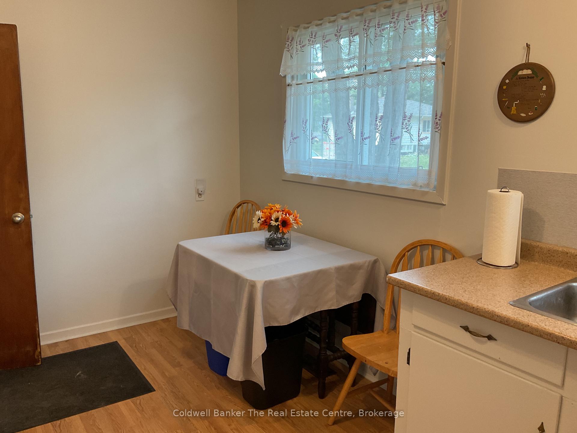 Photo 10 of 365 Pinegrove Street, Gravenhurst, Muskoka (S) — HOMEH