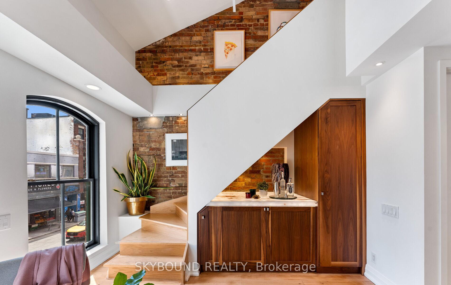 Photo 3 of Unit 223, 5 St. Joseph Street, Toronto, Bay Street Corridor — HOMEH