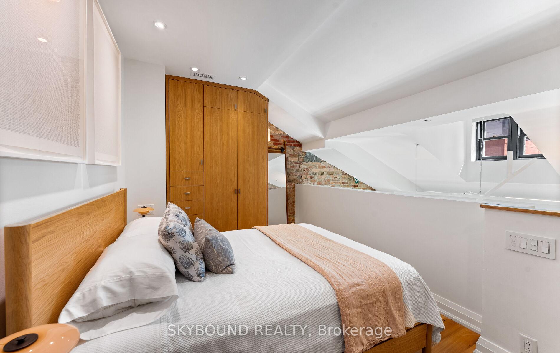 Photo 33 of Unit 223, 5 St. Joseph Street, Toronto, Bay Street Corridor — HOMEH