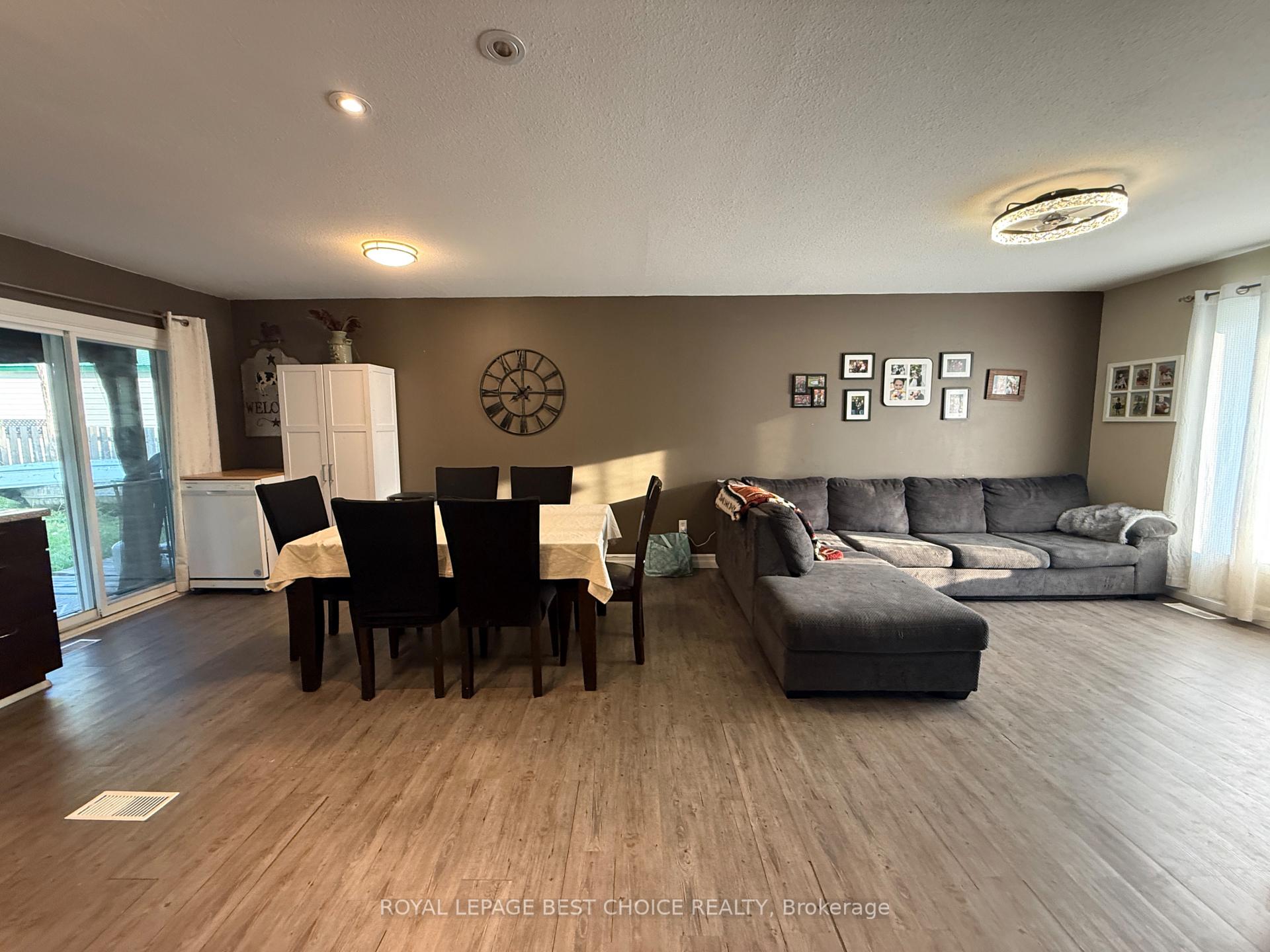 Photo 8 of 166 Carter Boulevard, Temiskaming Shores, Haileybury — HOMEH