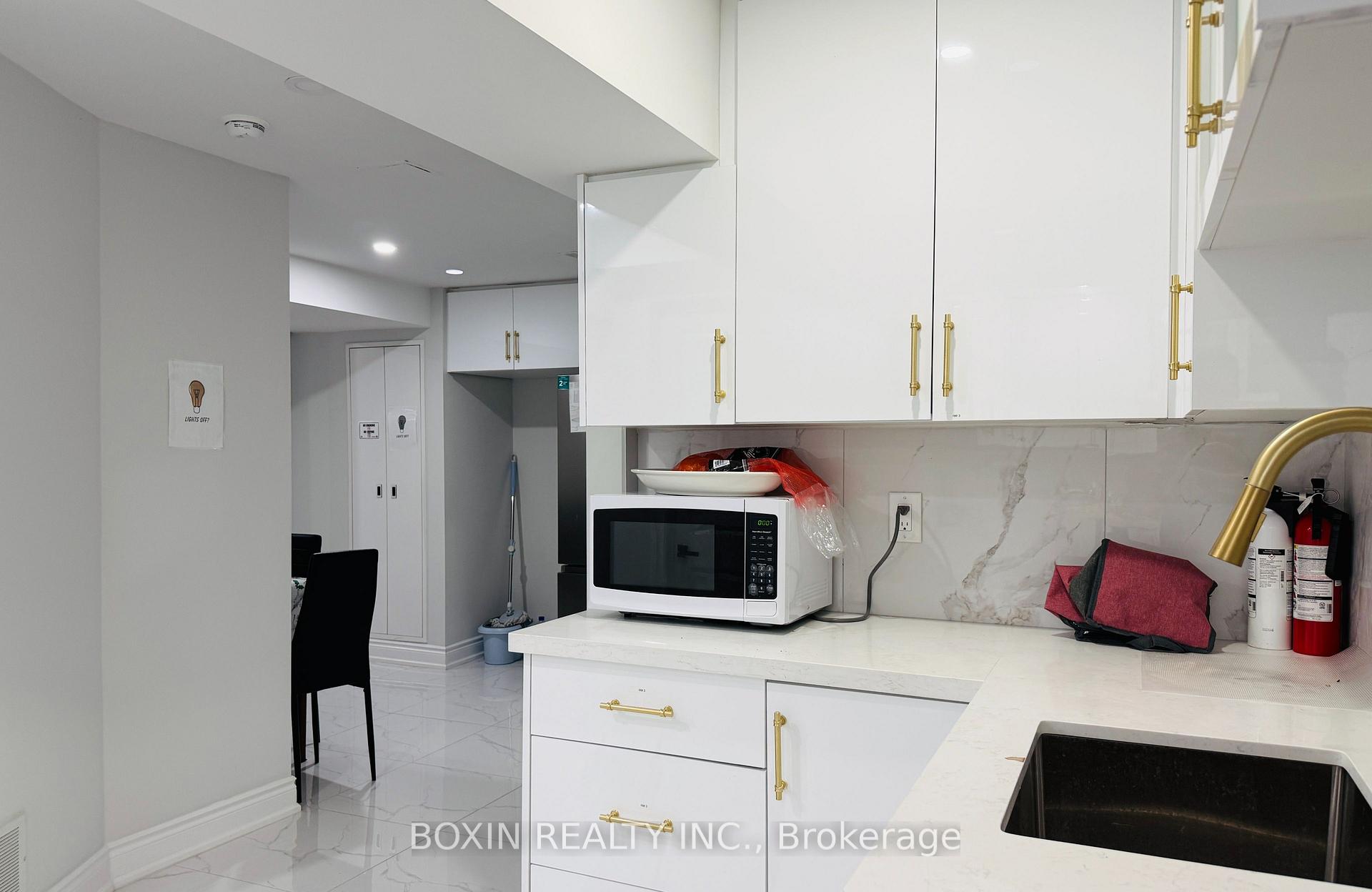 Photo 8 of Unit Basement Room 2, 1 Adirondack Gate, Scarborough, L'Amoreaux — HOMEH
