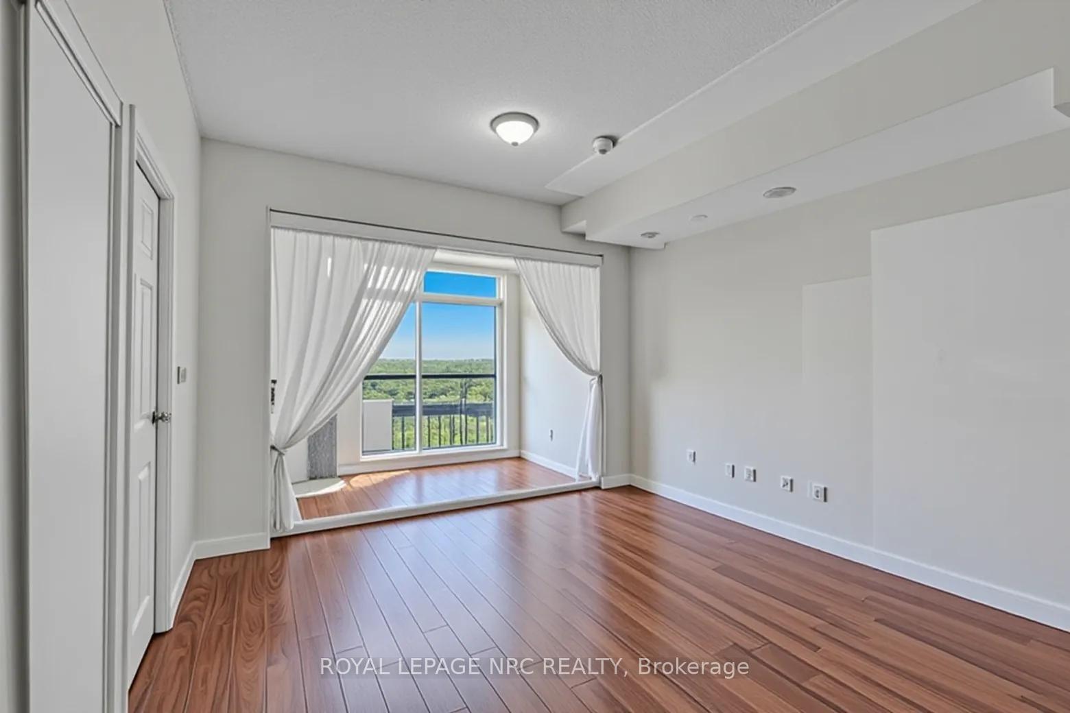 Photo 8 of Unit PH 6, 15 Maplewood Avenue, Toronto, Humewood-Cedarvale — HOMEH