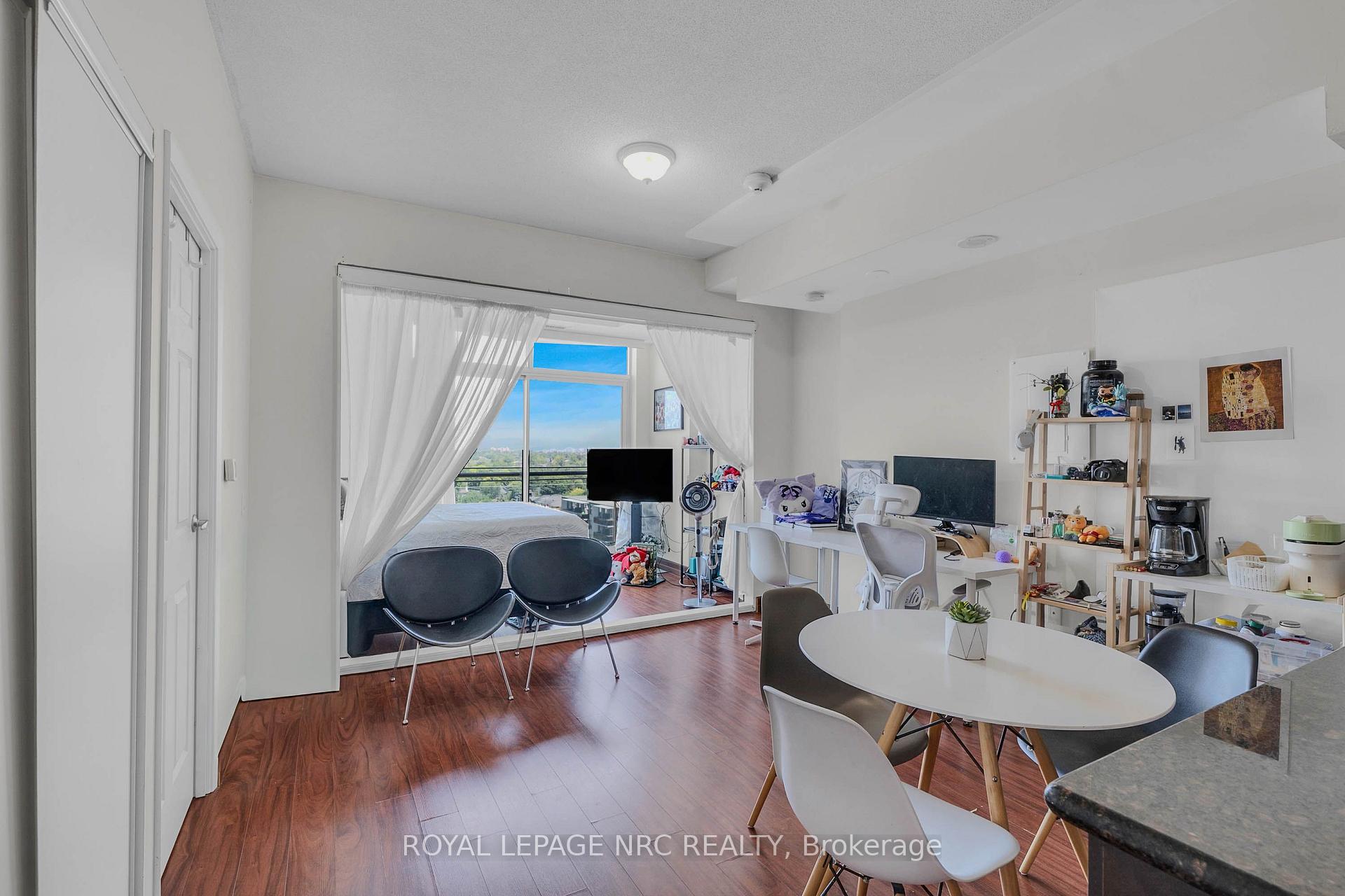 Photo 9 of Unit PH 6, 15 Maplewood Avenue, Toronto, Humewood-Cedarvale — HOMEH