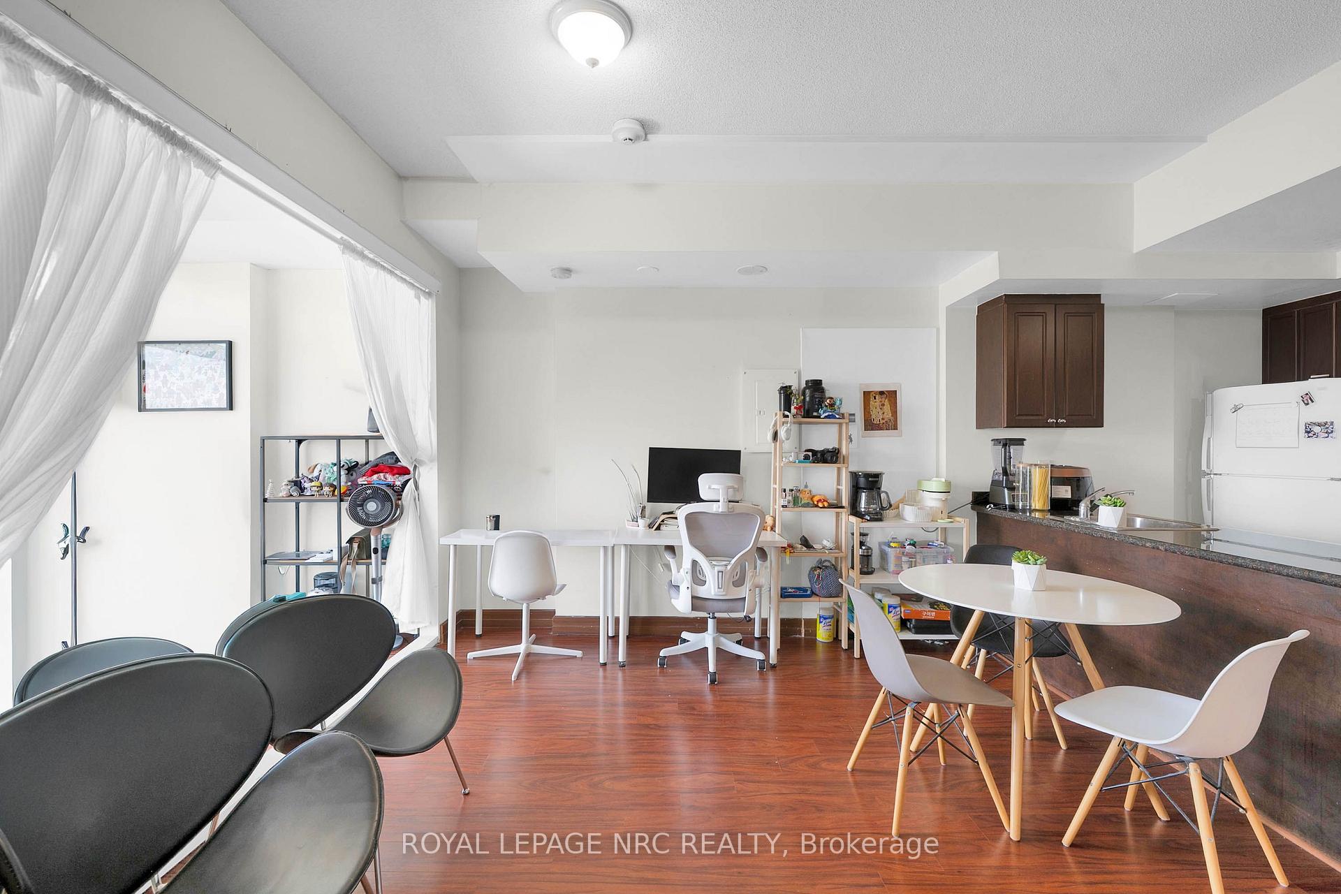 Photo 10 of Unit PH 6, 15 Maplewood Avenue, Toronto, Humewood-Cedarvale — HOMEH
