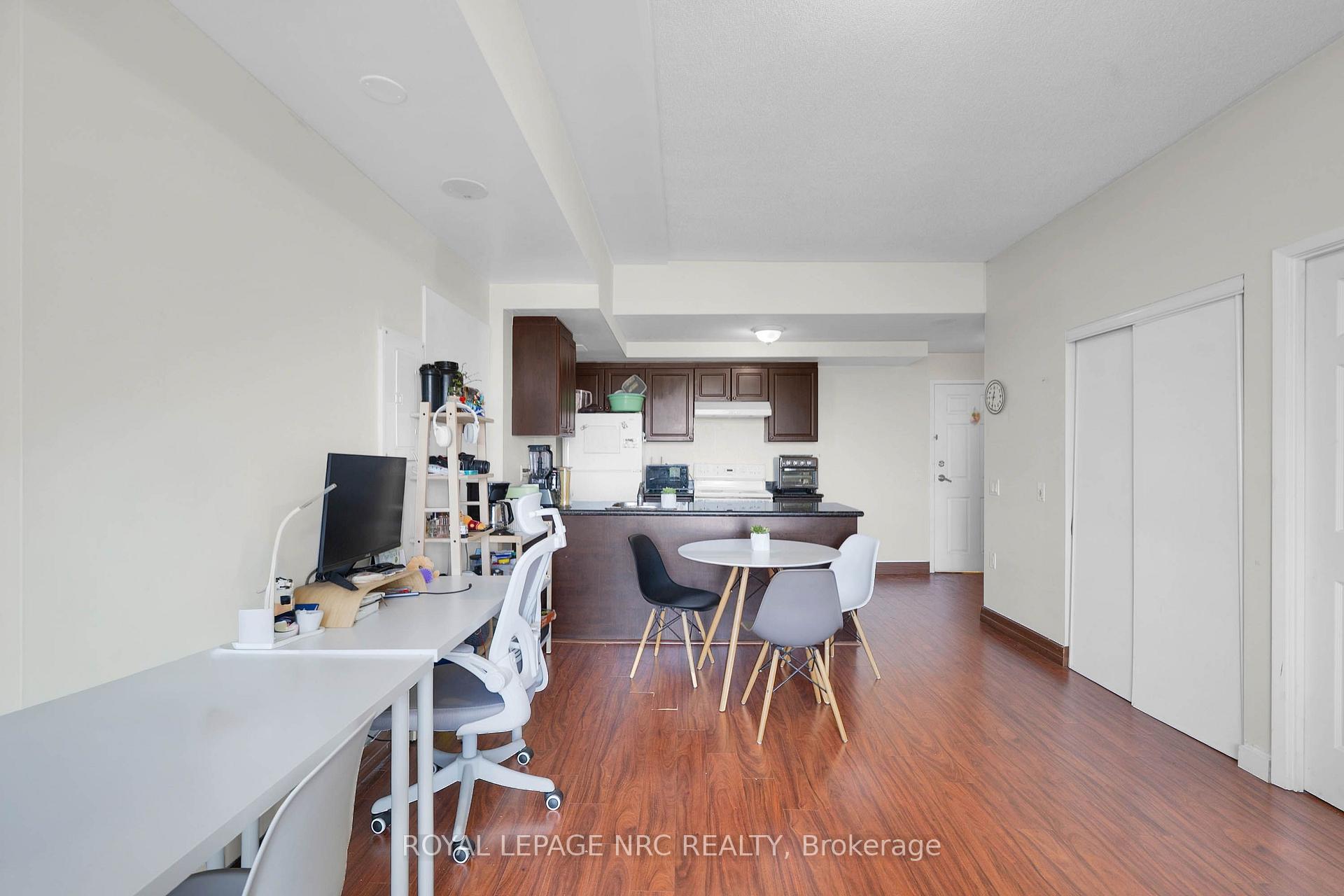 Photo 11 of Unit PH 6, 15 Maplewood Avenue, Toronto, Humewood-Cedarvale — HOMEH