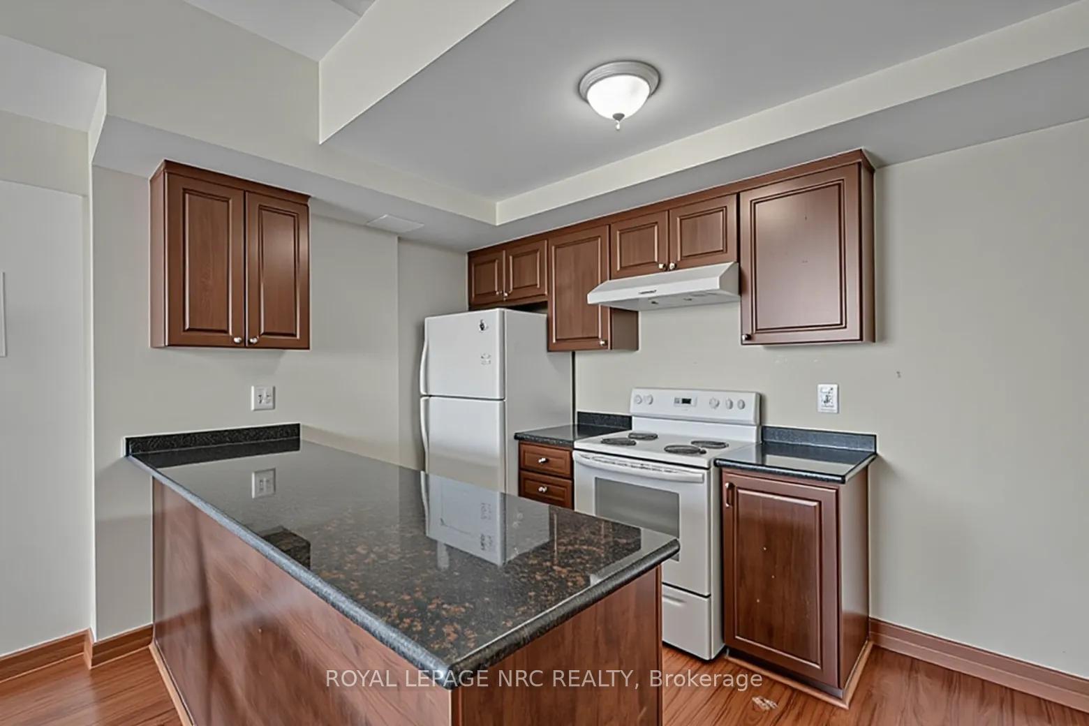Photo 14 of Unit PH 6, 15 Maplewood Avenue, Toronto, Humewood-Cedarvale — HOMEH